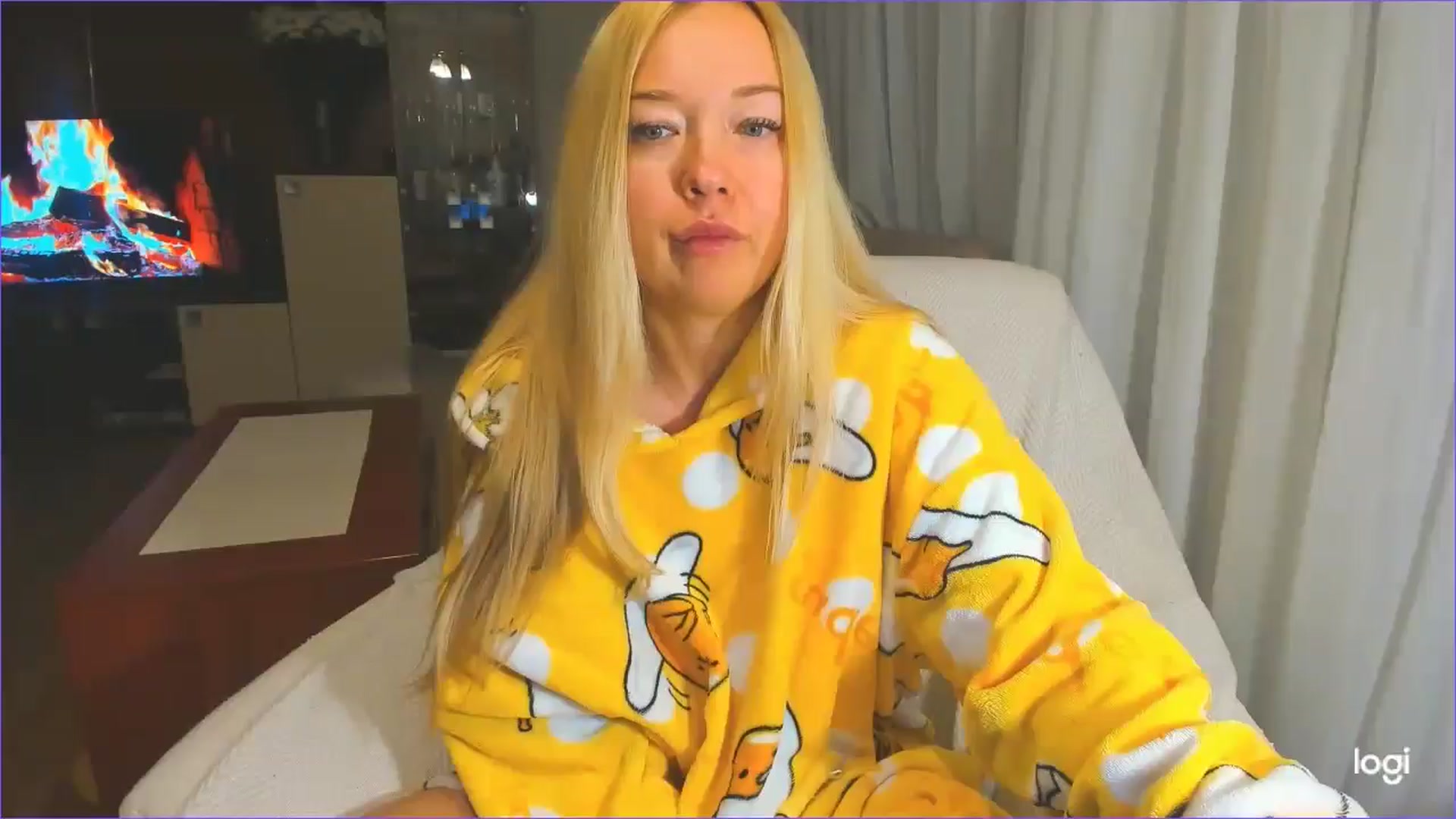Gallery image thumbnail from FlamingoDream's myfreecams stream on, 05/02/2025, 01:37 image 7 of 20