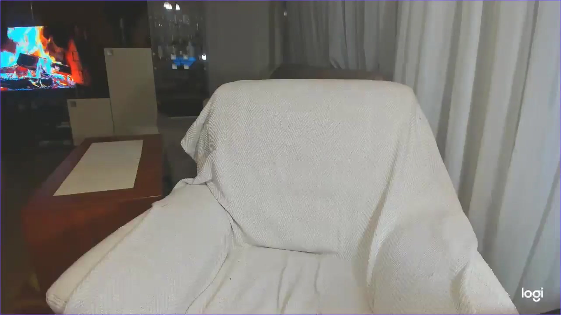 Gallery image thumbnail from FlamingoDream's myfreecams stream on, 05/02/2025, 01:37 image 11 of 20