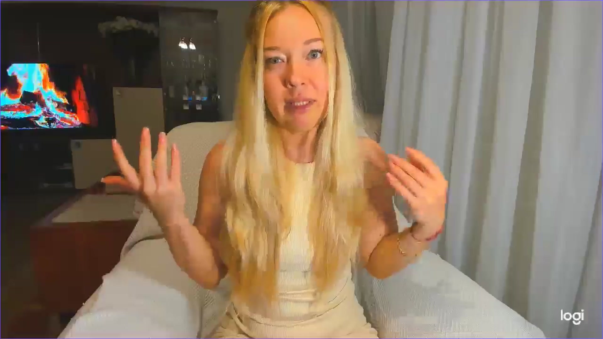 Gallery image thumbnail from FlamingoDream's myfreecams stream on, 05/06/2025, 22:42 image 5 of 20