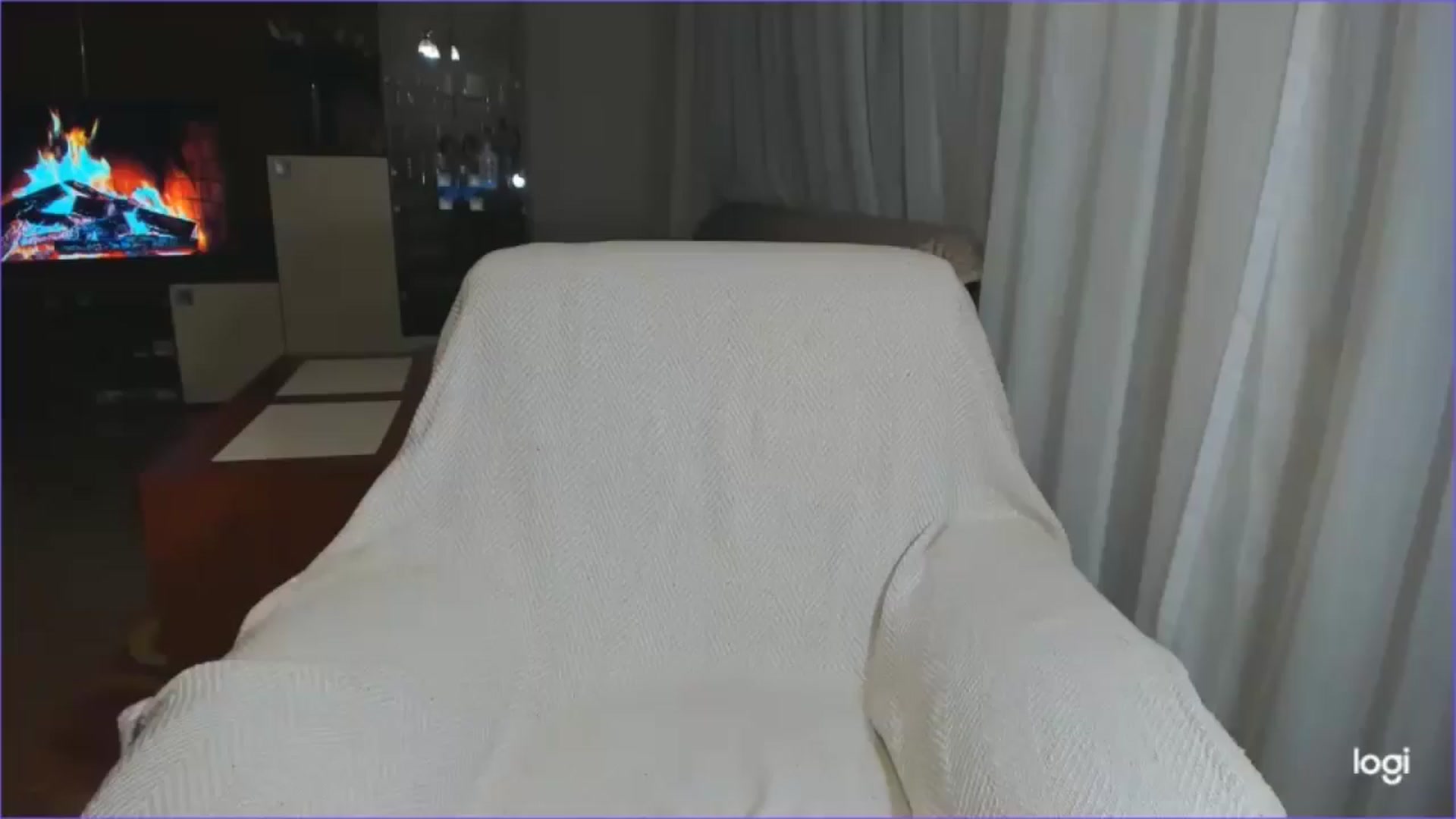 Gallery image thumbnail from FlamingoDream's myfreecams stream on, 05/19/2025, 20:59 image 1 of 20