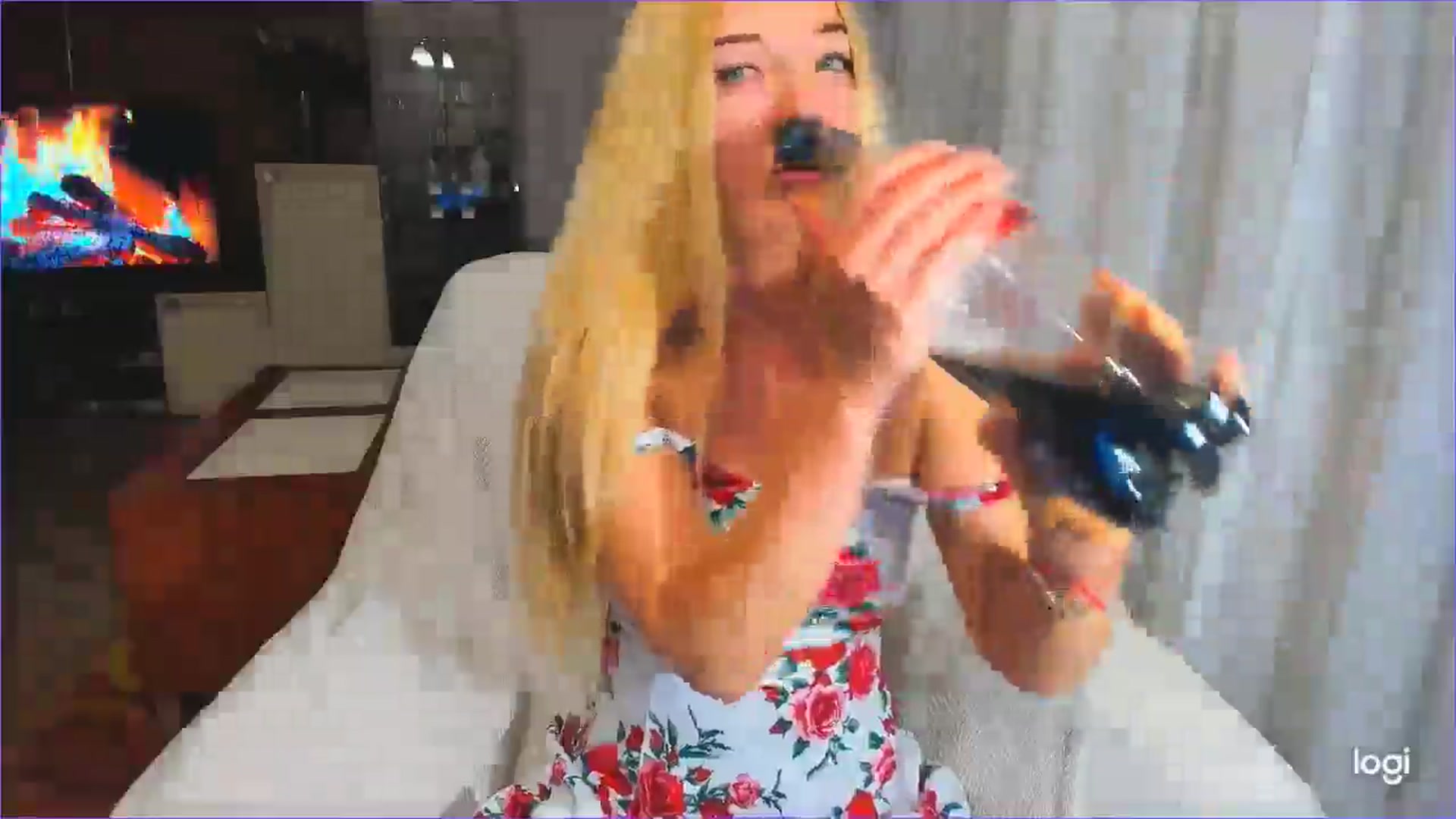 Gallery image thumbnail from FlamingoDream's myfreecams stream on, 05/19/2025, 23:36 image 10 of 20