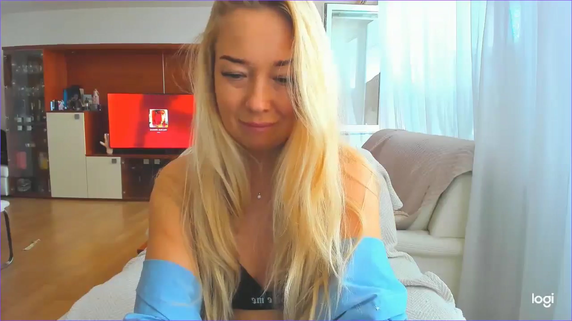 Gallery image thumbnail from FlamingoDream's myfreecams stream on, 05/21/2025, 14:12 image 3 of 20