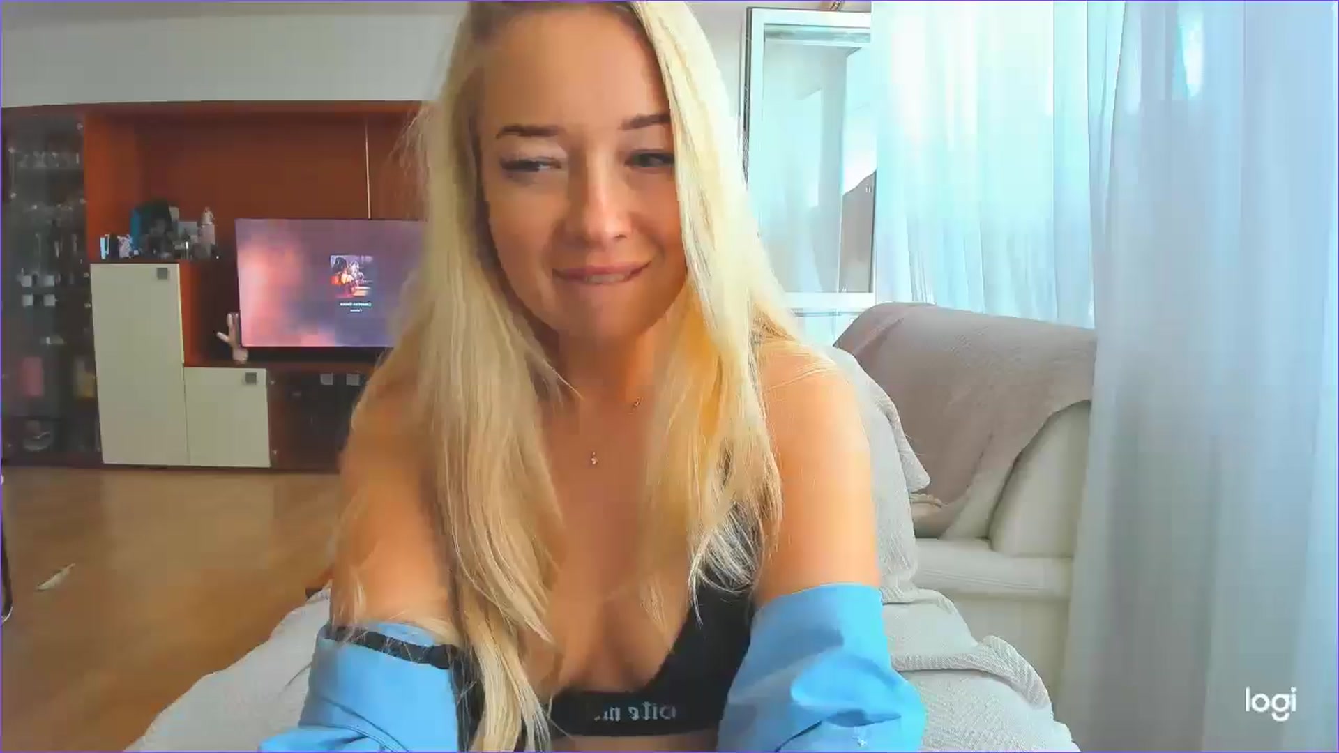 Gallery image thumbnail from FlamingoDream's myfreecams stream on, 05/21/2025, 14:12 image 10 of 20
