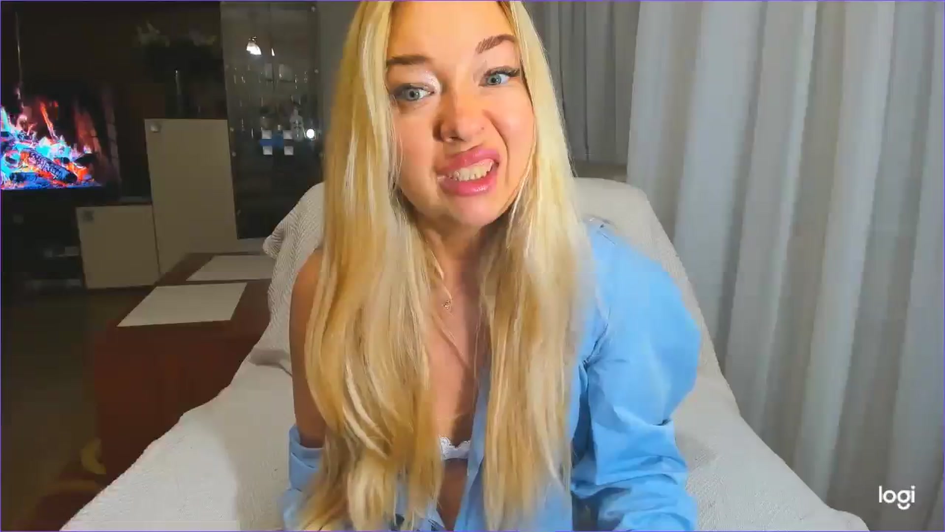 Gallery image thumbnail from FlamingoDream's myfreecams stream on, 05/21/2025, 23:32 image 6 of 20