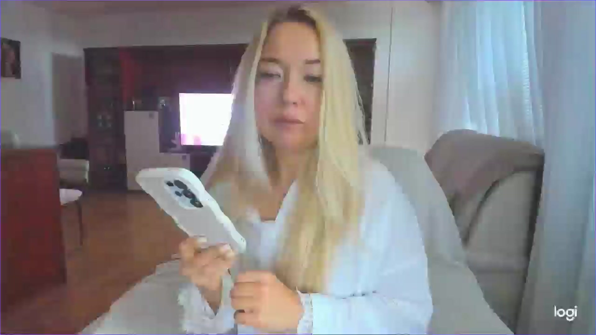 Gallery image thumbnail from FlamingoDream's myfreecams stream on, 05/28/2025, 16:47 image 14 of 20