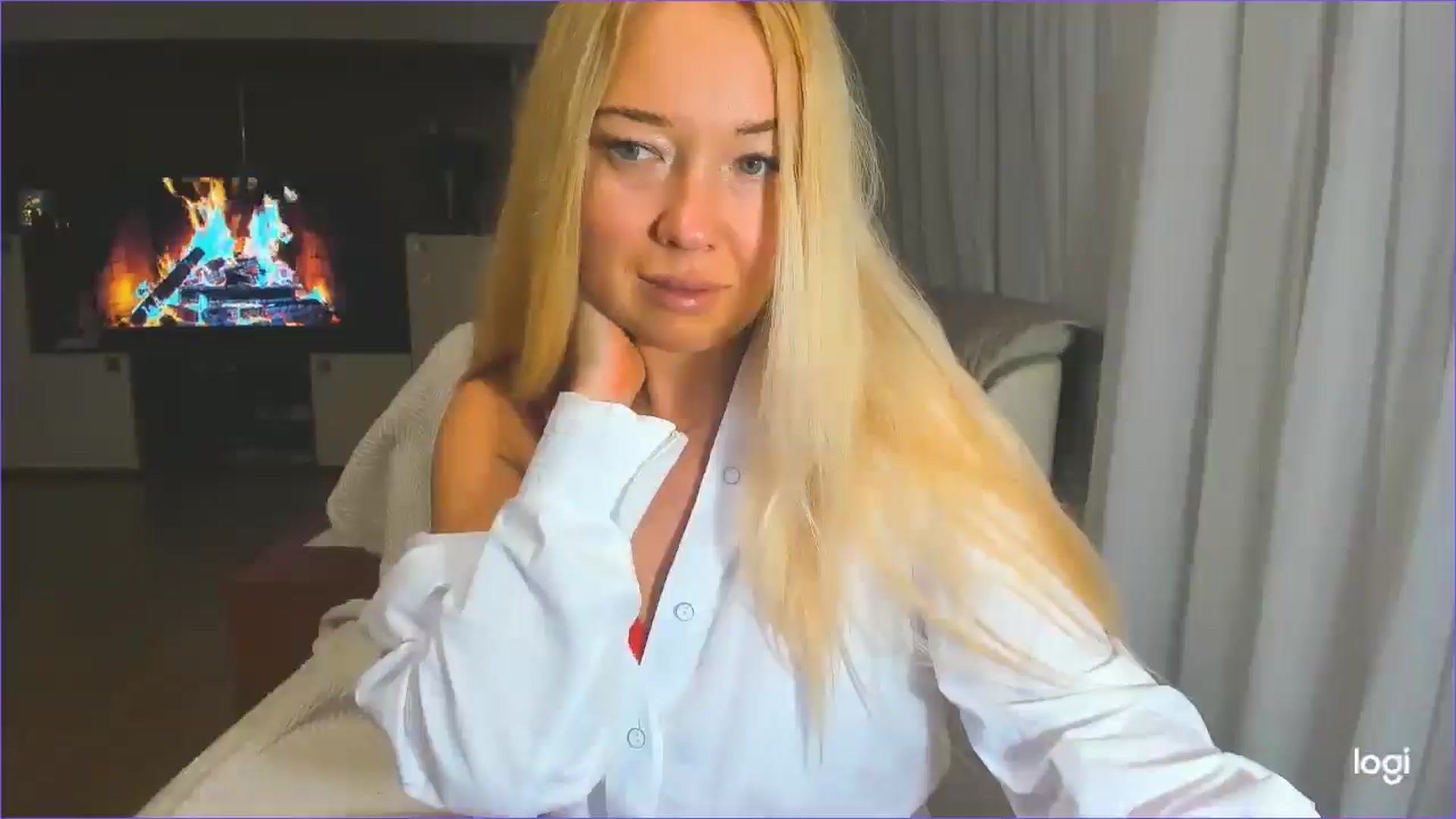 Gallery image thumbnail from FlamingoDream's myfreecams stream on, 05/28/2025, 21:19 image 13 of 20