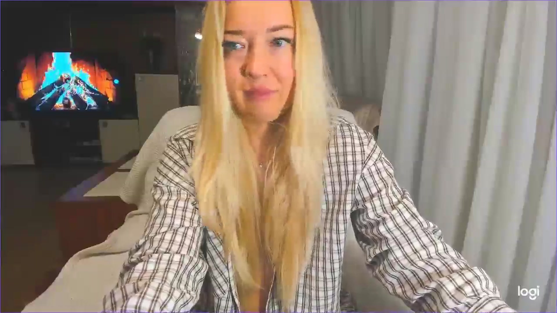Gallery image thumbnail from FlamingoDream's myfreecams stream on, 05/30/2025, 02:07 image 12 of 20