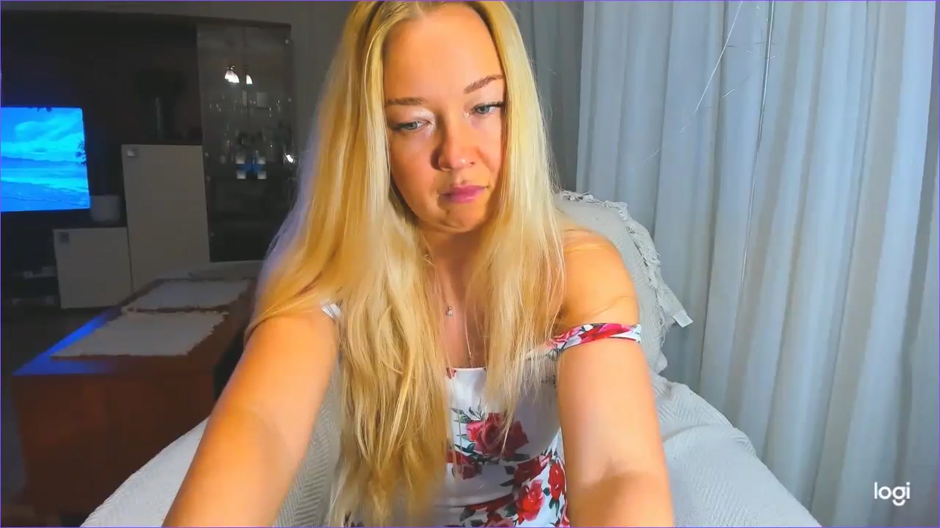 Gallery image thumbnail from FlamingoDream's myfreecams stream on, 06/09/2025, 20:58 image 2 of 20