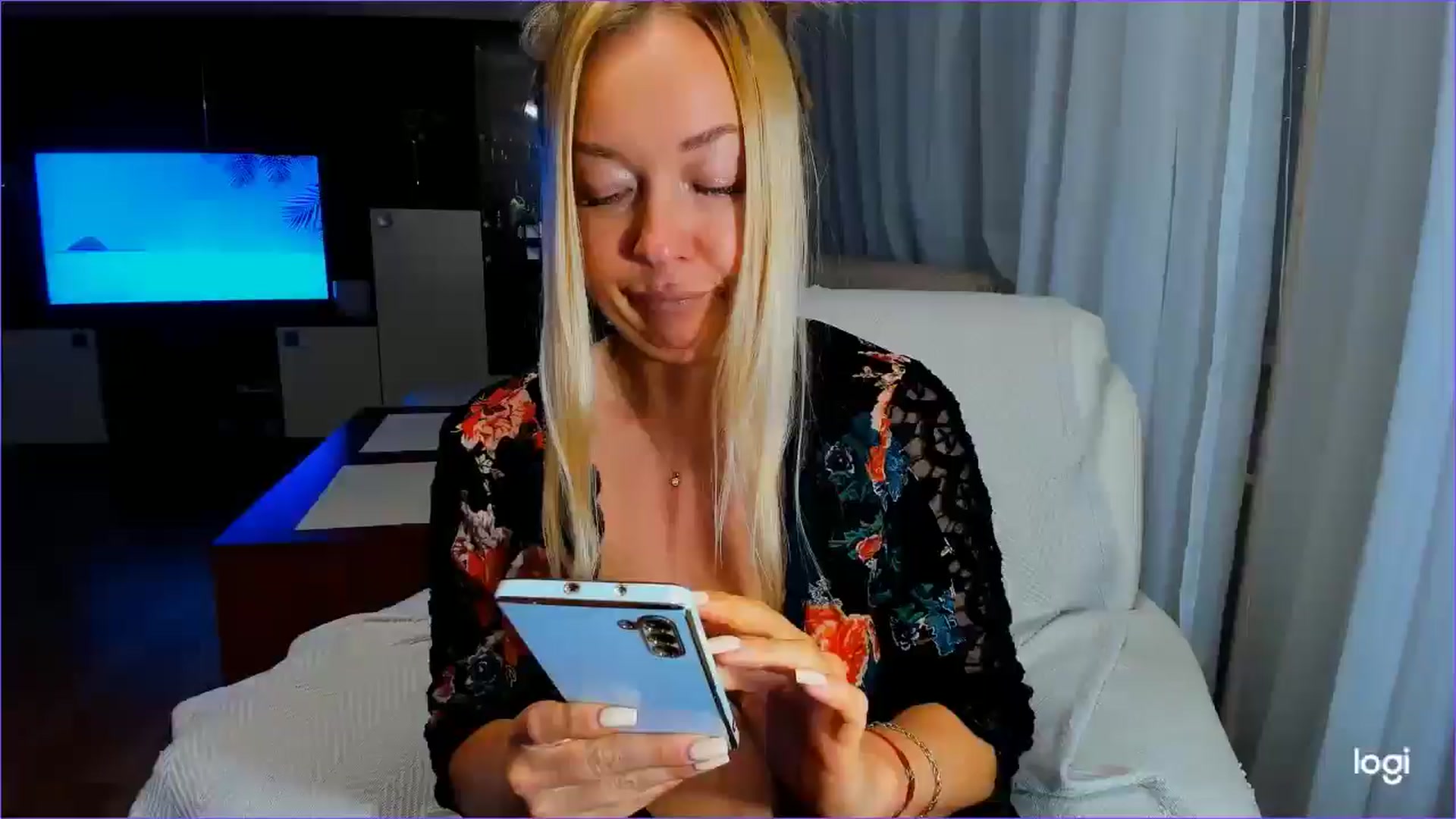 Gallery image thumbnail from FlamingoDream's myfreecams stream on, 06/24/2025, 24:57 image 4 of 20