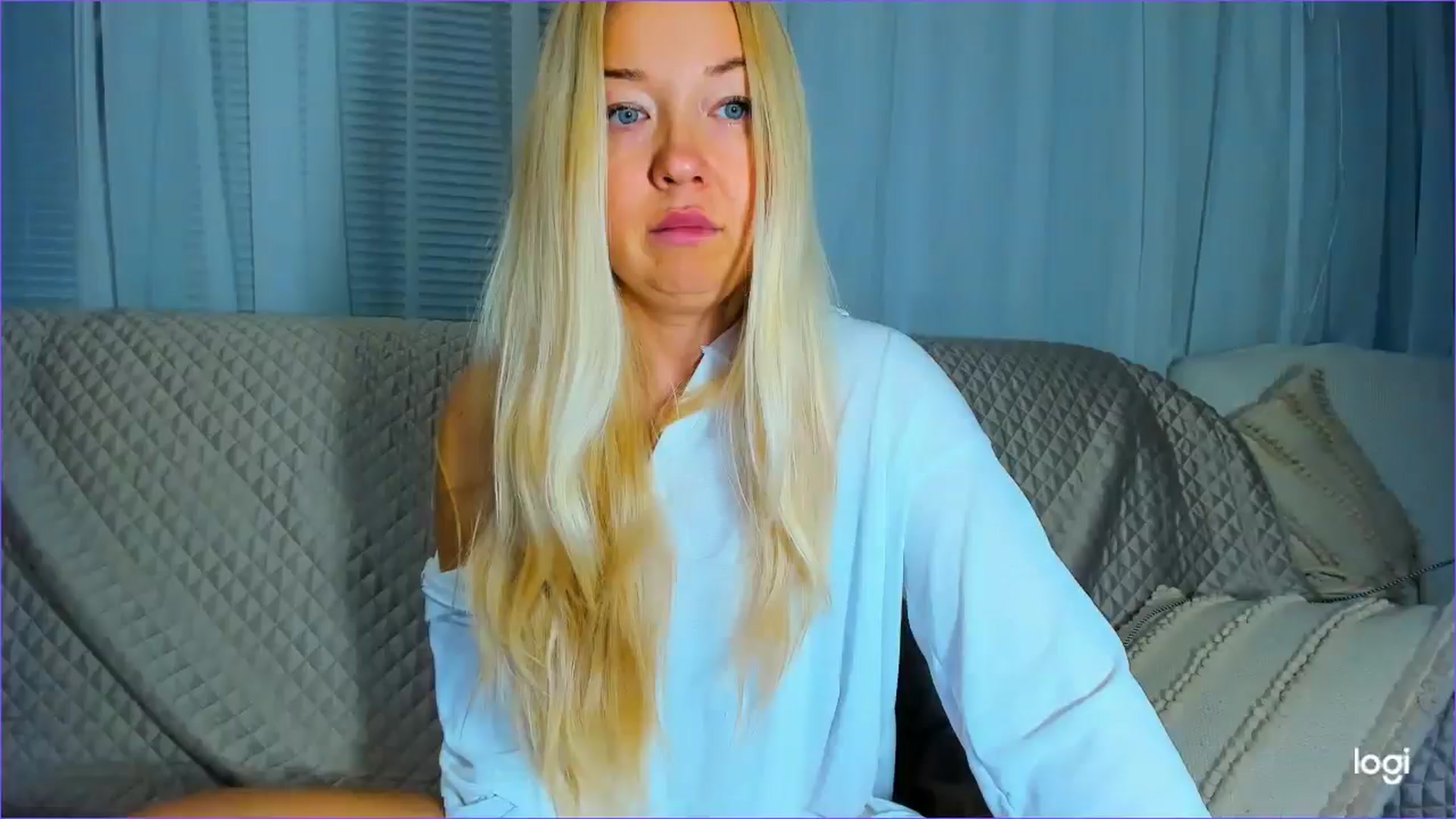 Gallery image thumbnail from FlamingoDream's myfreecams stream on, 08/06/2025, 24:32 image 1 of 20