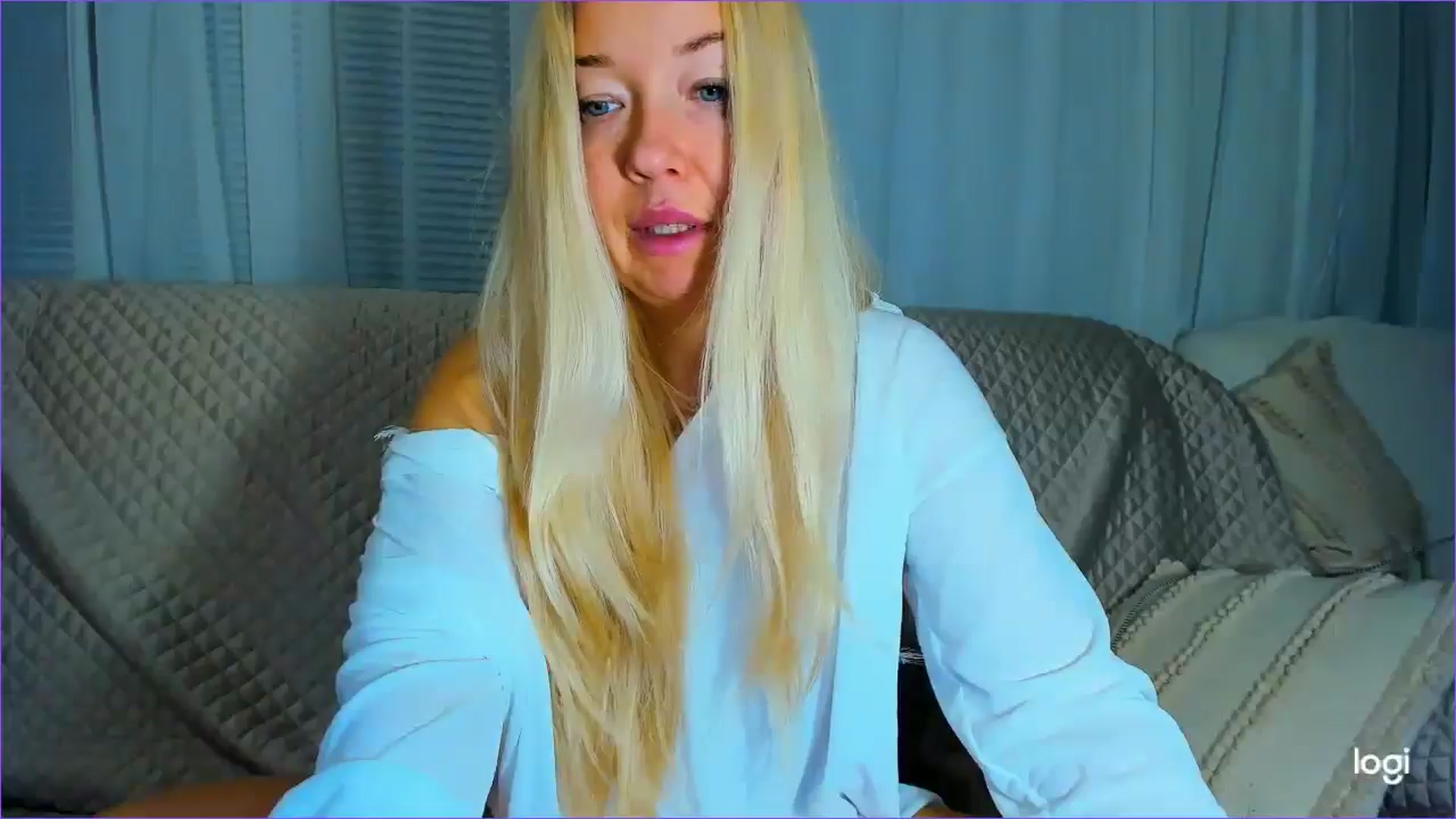 Gallery image thumbnail from FlamingoDream's myfreecams stream on, 08/06/2025, 24:32 image 5 of 20