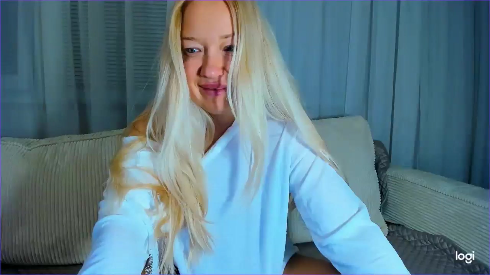 Gallery image thumbnail from FlamingoDream's myfreecams stream on, 08/25/2025, 22:23 image 18 of 20
