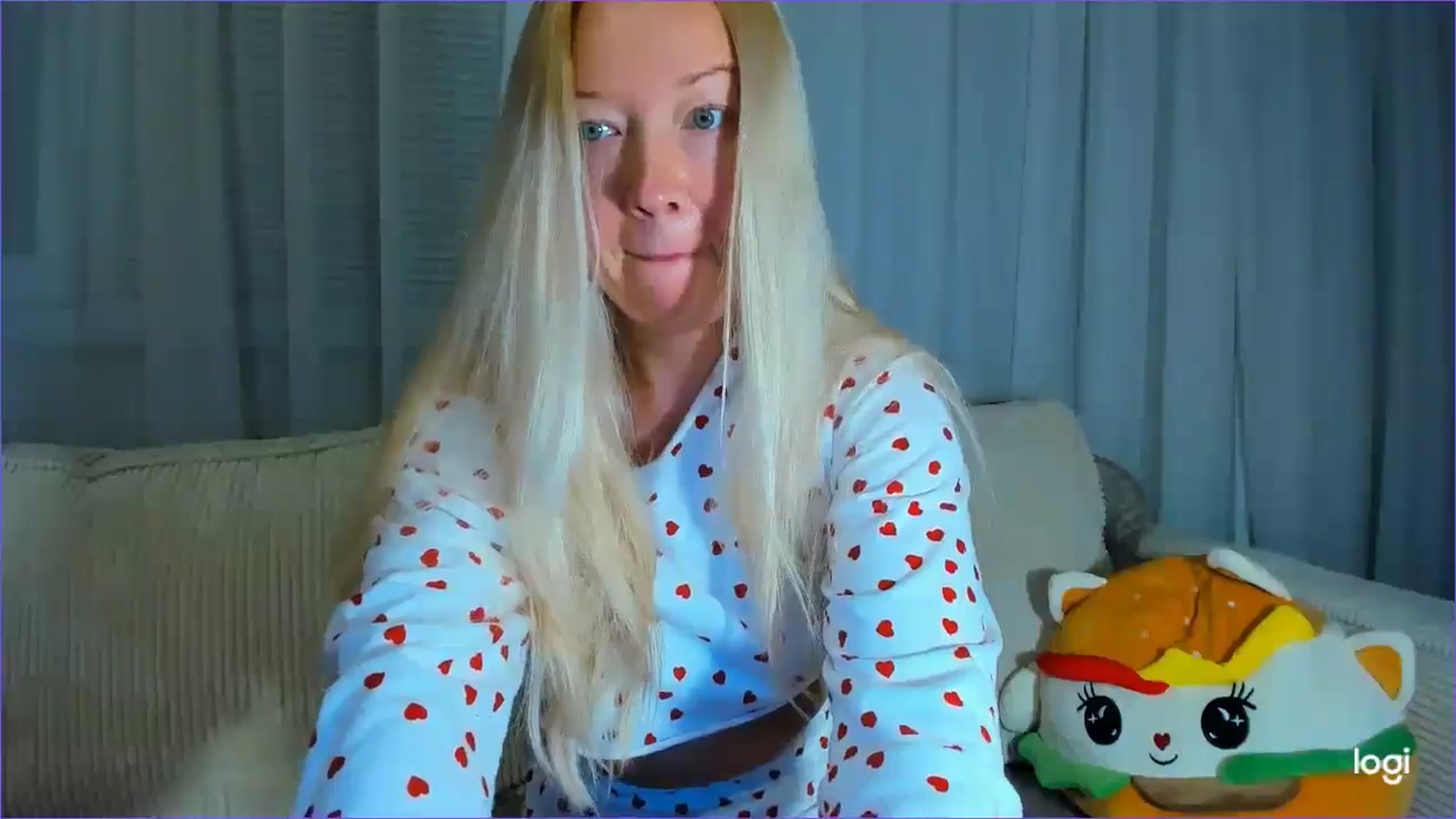 Gallery image thumbnail from FlamingoDream's myfreecams stream on, 08/26/2025, 21:39 image 4 of 20