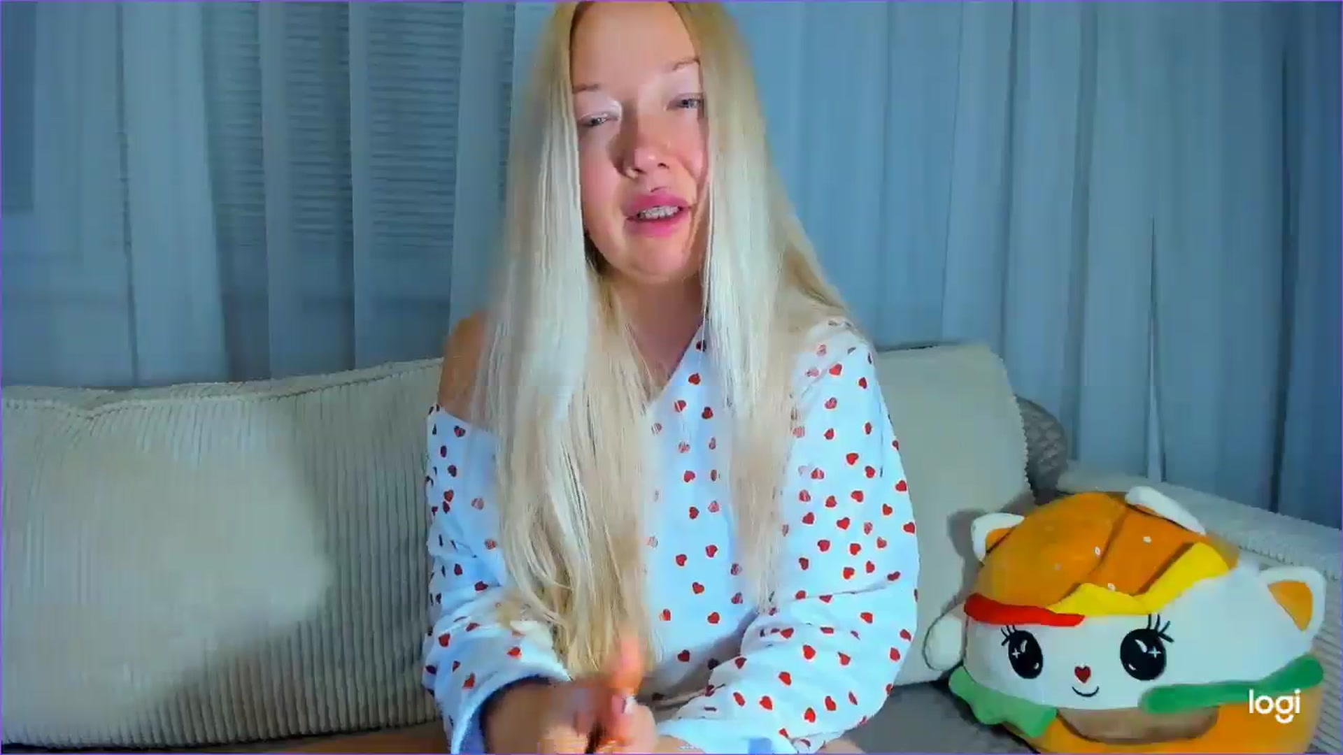 Gallery image thumbnail from FlamingoDream's myfreecams stream on, 08/26/2025, 22:08 image 8 of 20