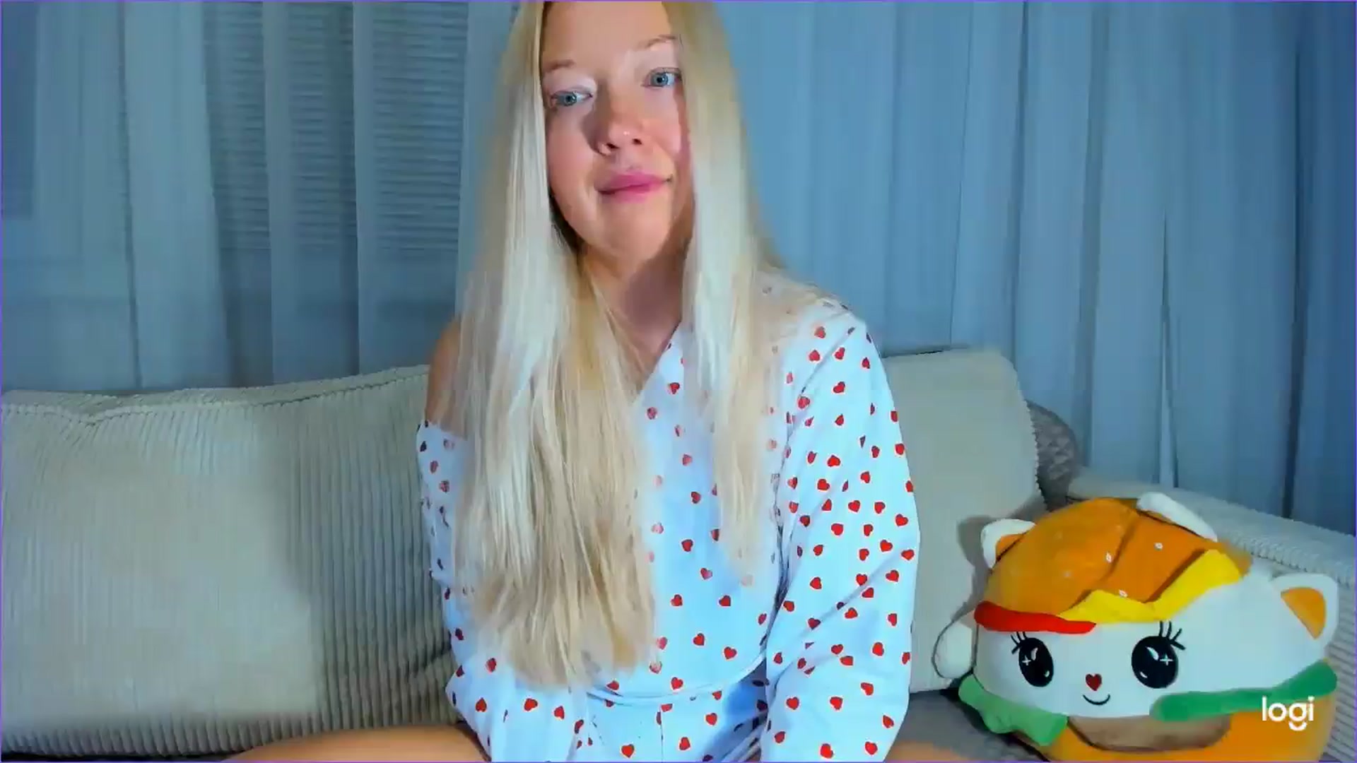 Gallery image thumbnail from FlamingoDream's myfreecams stream on, 08/26/2025, 22:08 image 10 of 20