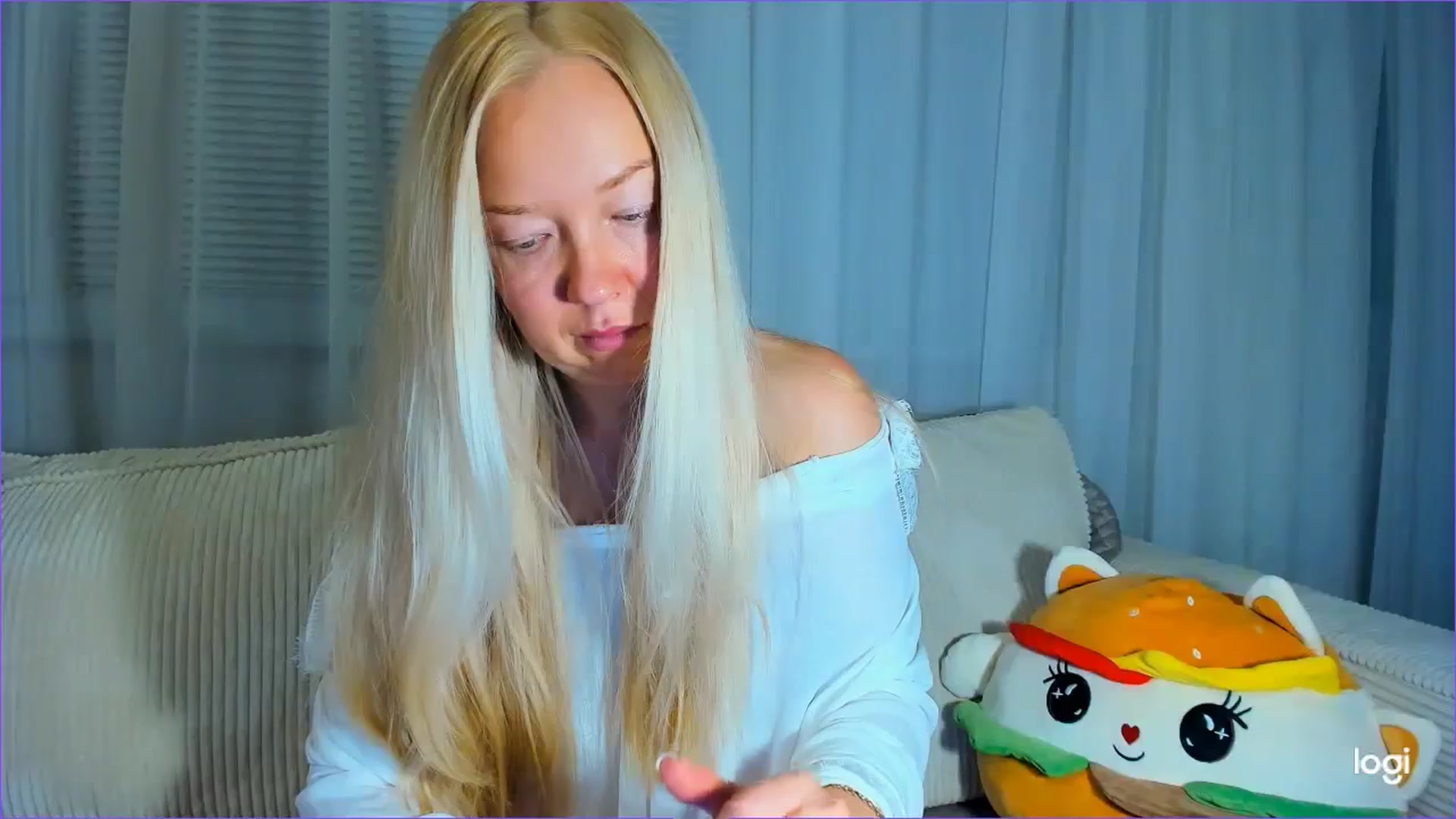 Gallery image thumbnail from FlamingoDream's myfreecams stream on, 08/27/2025, 20:45 image 17 of 20