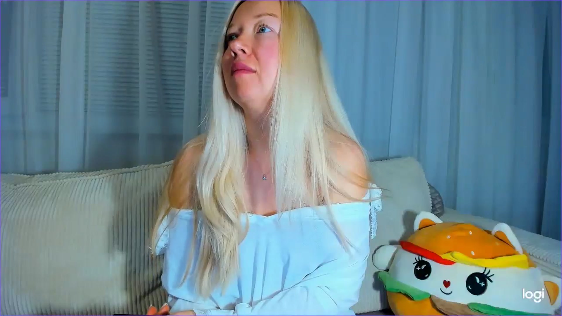 Gallery image thumbnail from FlamingoDream's myfreecams stream on, 08/27/2025, 20:45 image 8 of 20