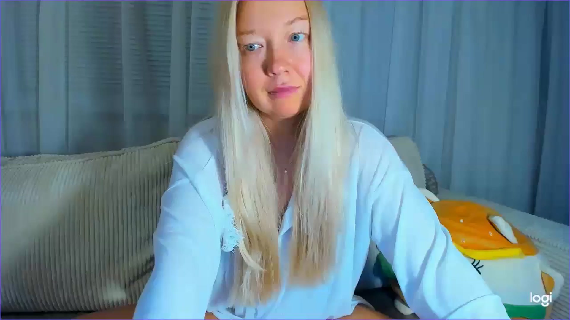 Gallery image thumbnail from FlamingoDream's myfreecams stream on, 08/27/2025, 21:43 image 13 of 20