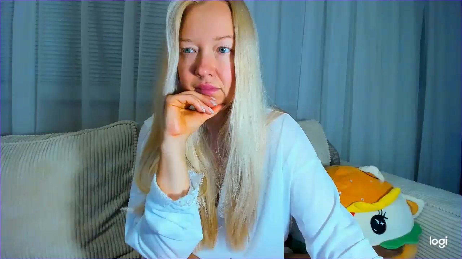 Gallery image thumbnail from FlamingoDream's myfreecams stream on, 08/27/2025, 23:53 image 18 of 20