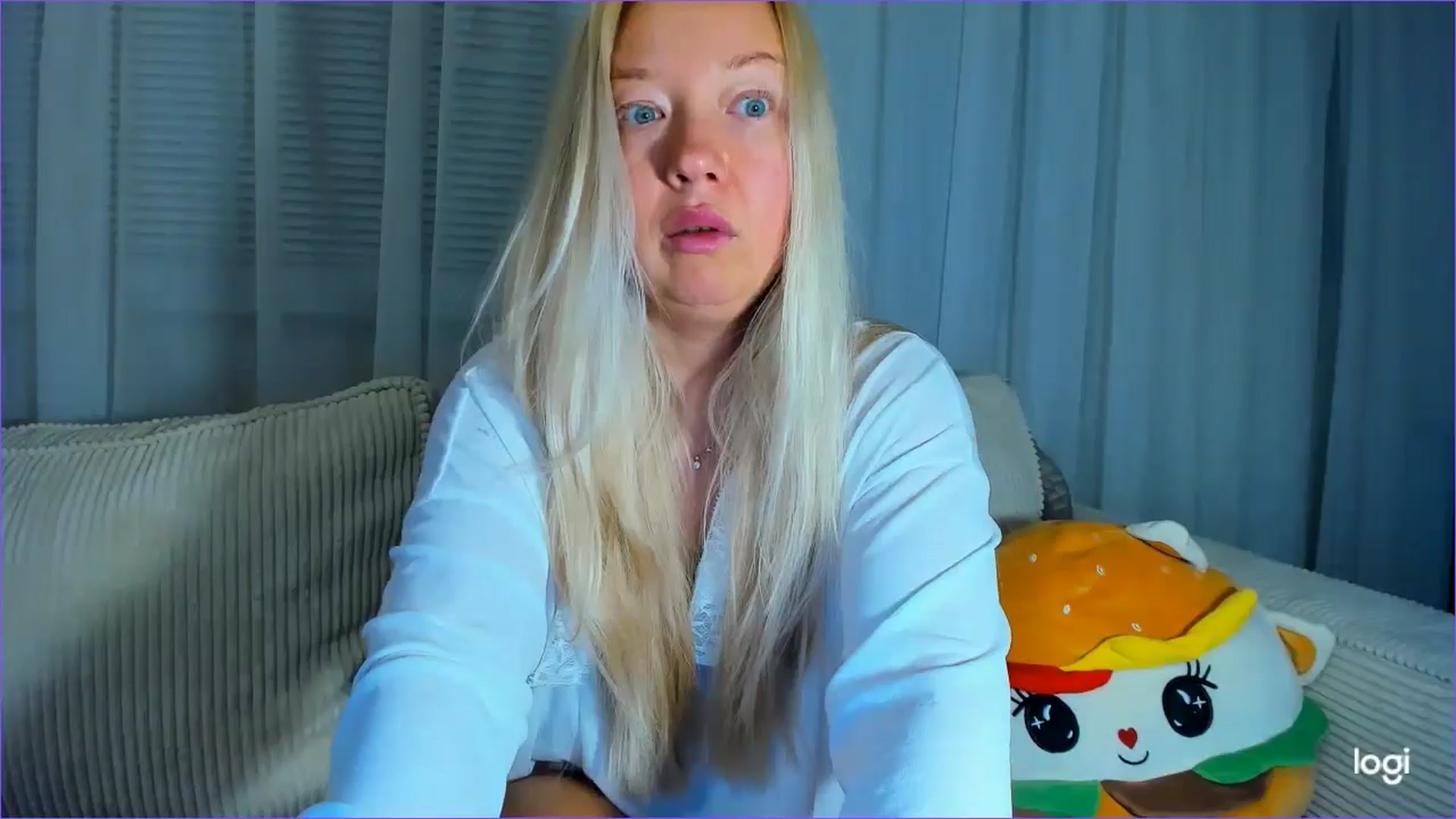 Gallery image thumbnail from FlamingoDream's myfreecams stream on, 08/27/2025, 23:53 image 15 of 20