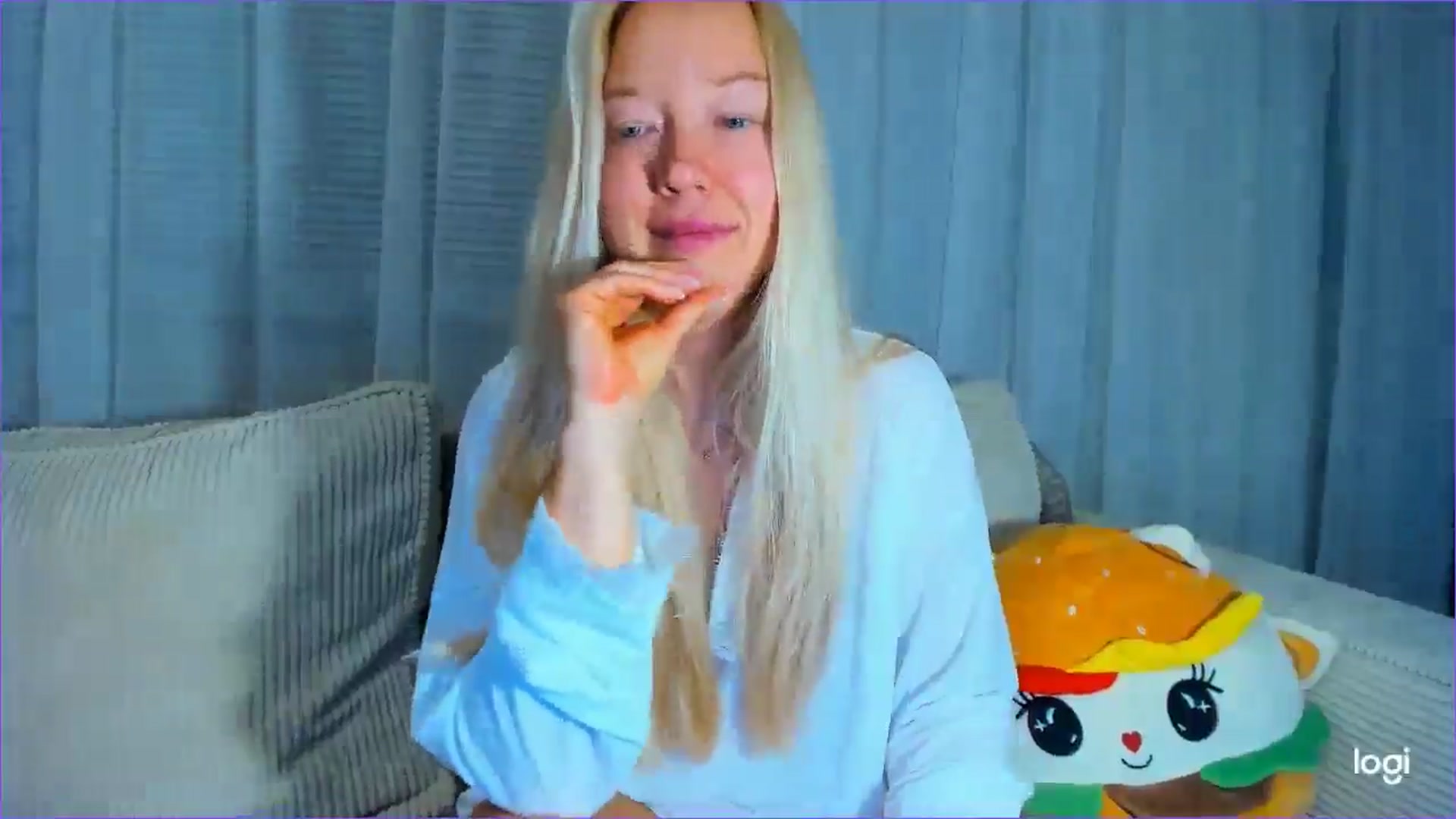 Gallery image thumbnail from FlamingoDream's myfreecams stream on, 08/27/2025, 23:53 image 17 of 20