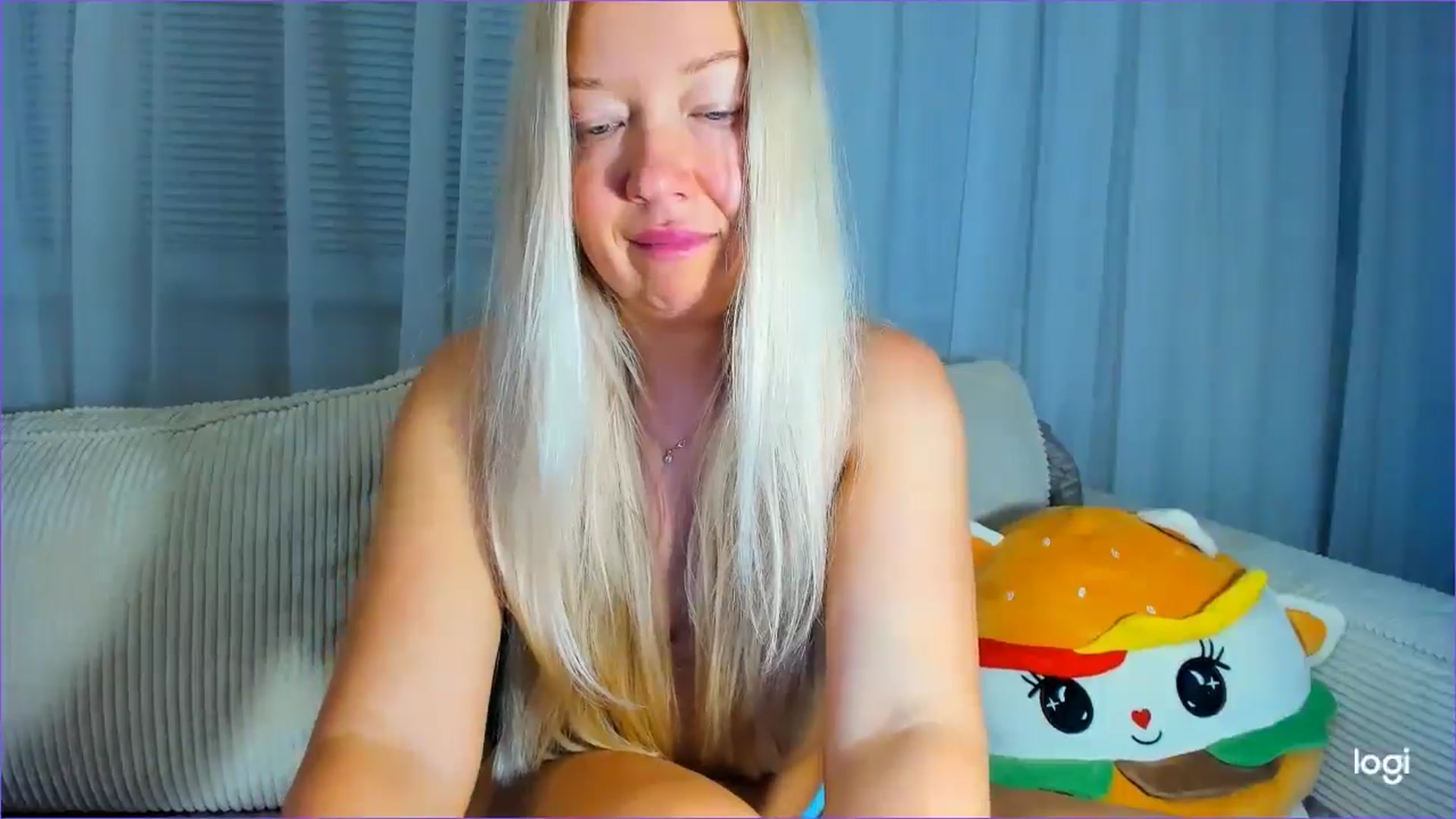 Gallery image thumbnail from FlamingoDream's myfreecams stream on, 08/28/2025, 24:58 image 8 of 20