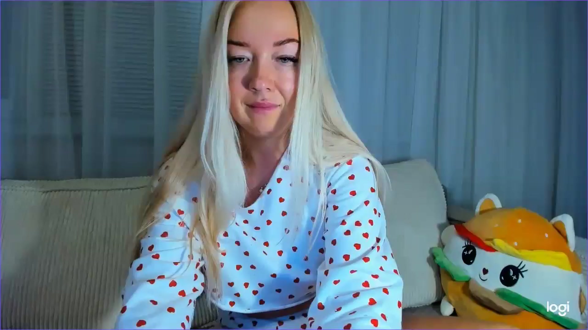 Gallery image thumbnail from FlamingoDream's myfreecams stream on, 08/28/2025, 21:34 image 3 of 20