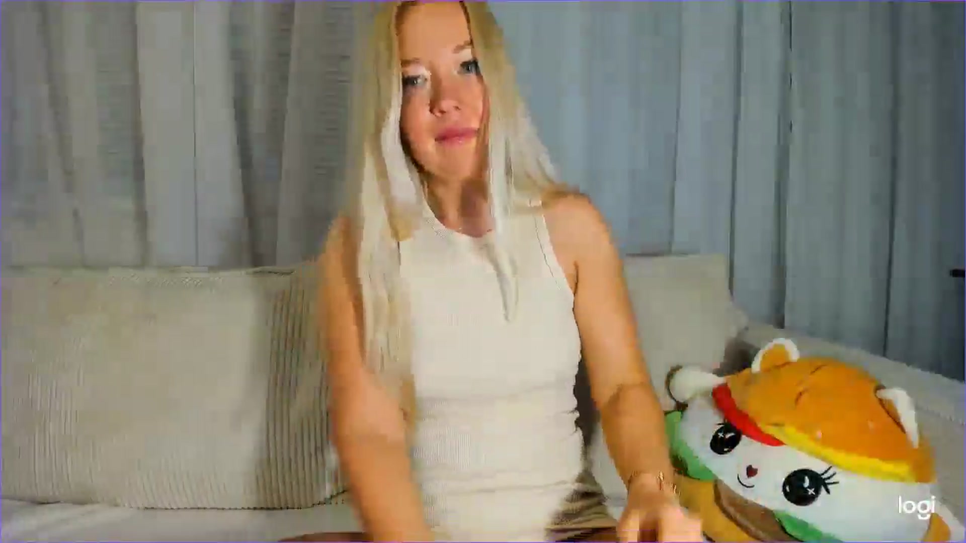 Gallery image thumbnail from FlamingoDream's myfreecams stream on, 09/08/2025, 22:19 image 2 of 20