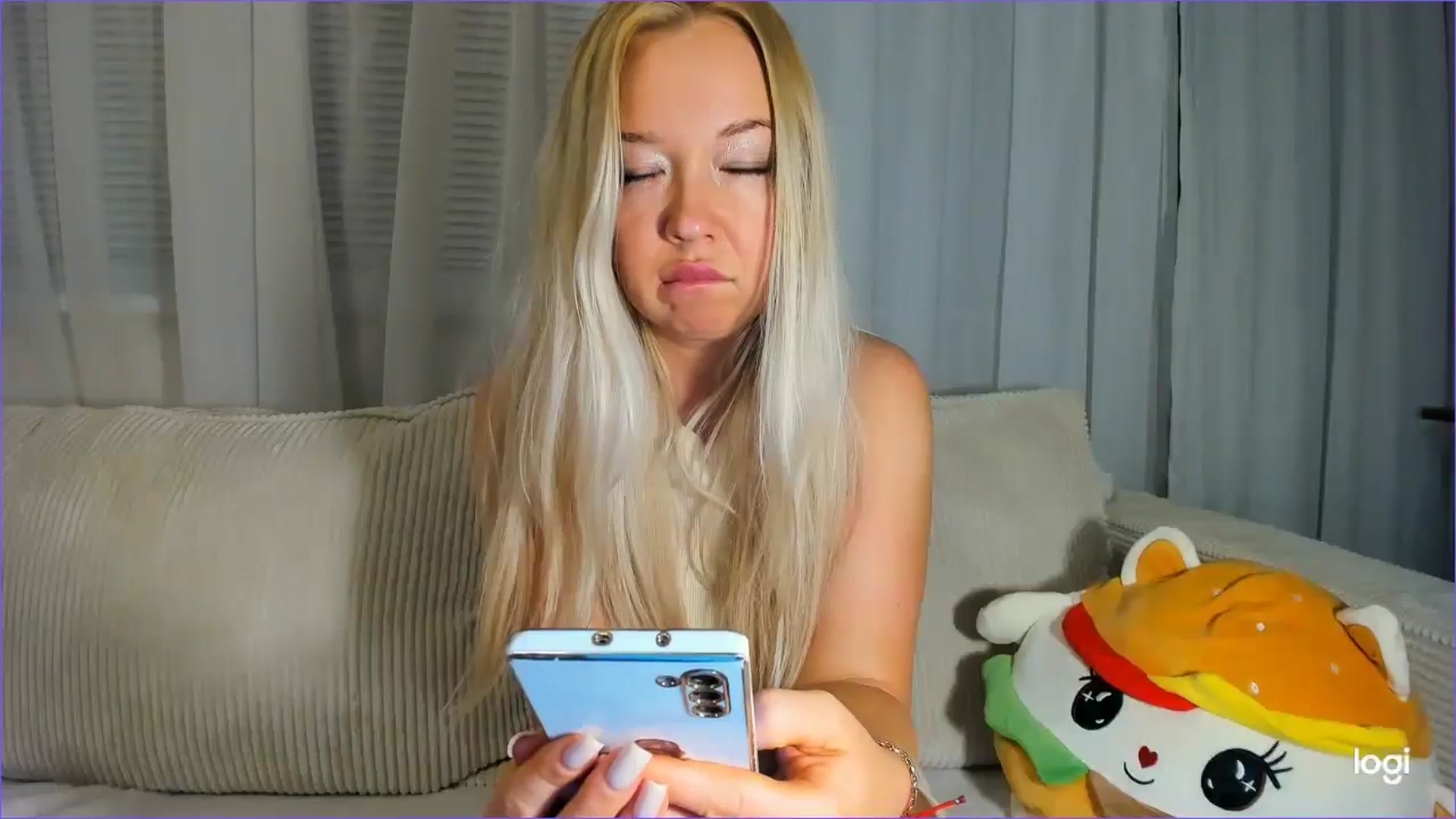 Gallery image thumbnail from FlamingoDream's myfreecams stream on, 09/08/2025, 22:48 image 15 of 20