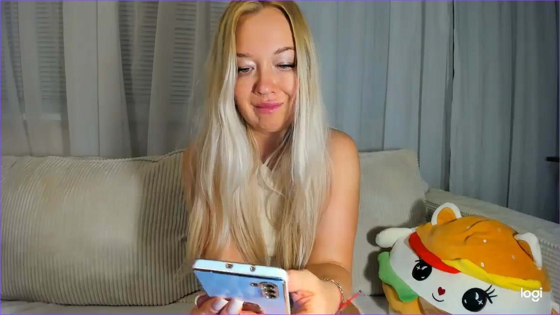 Gallery image thumbnail from FlamingoDream's myfreecams stream on, 09/08/2025, 22:48 image 16 of 20