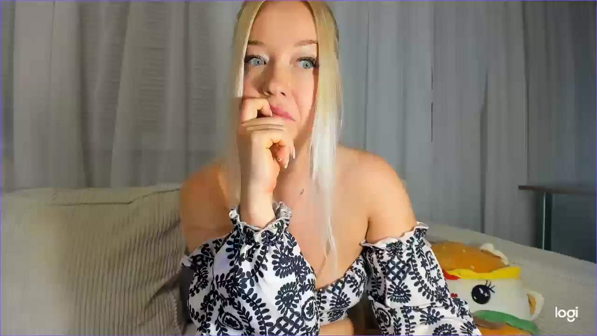 Gallery image thumbnail from FlamingoDream's myfreecams stream on, 09/09/2025, 23:37 image 2 of 20