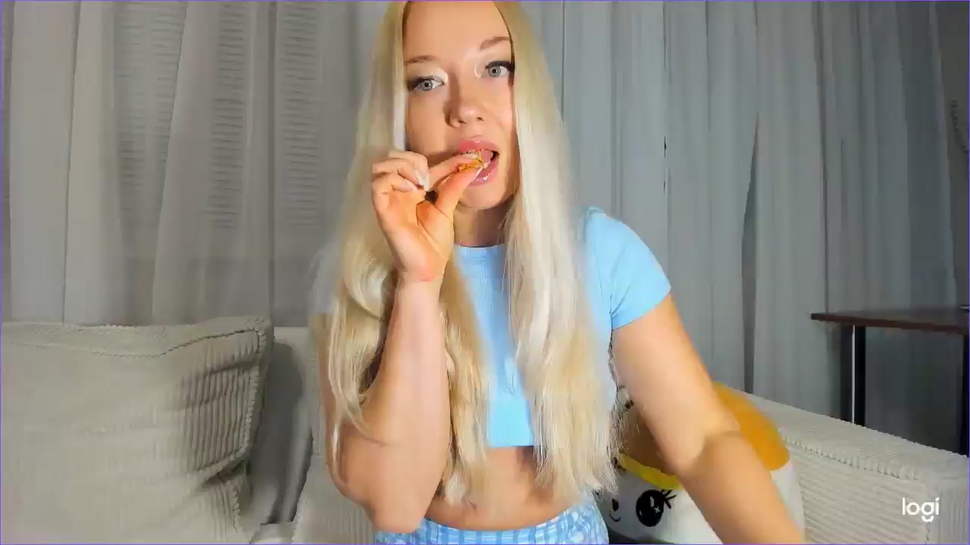 Gallery image thumbnail from FlamingoDream's myfreecams stream on, 09/10/2025, 20:23 image 1 of 20