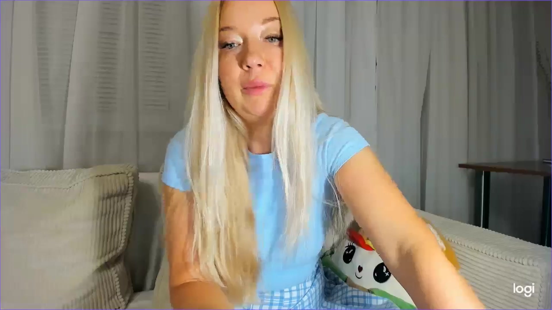 Gallery image thumbnail from FlamingoDream's myfreecams stream on, 09/10/2025, 23:00 image 16 of 20
