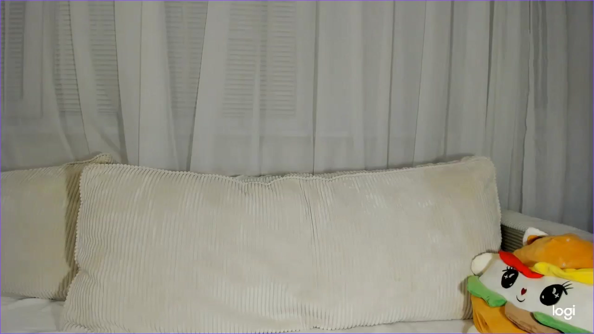 Gallery image thumbnail from FlamingoDream's myfreecams stream on, 09/16/2025, 24:09 image 8 of 20