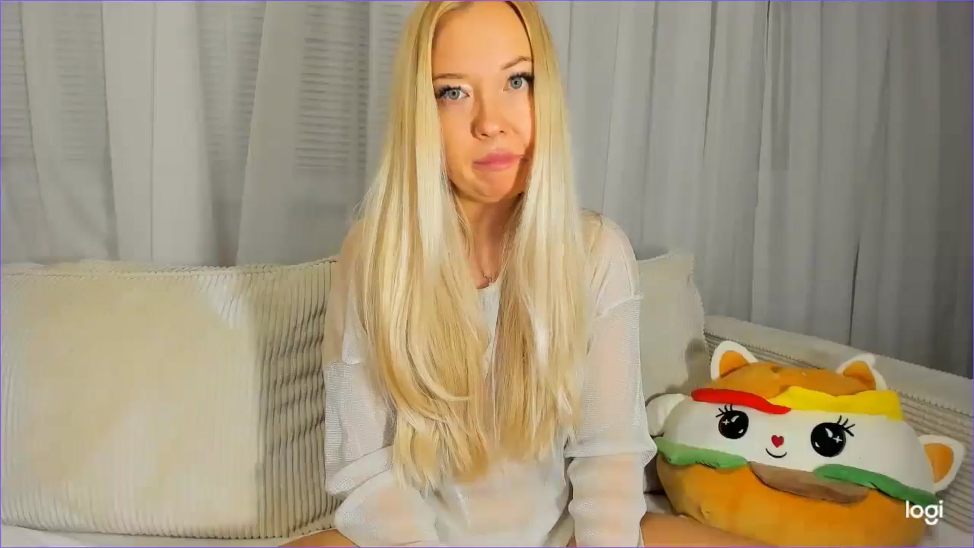 Gallery image thumbnail from FlamingoDream's myfreecams stream on, 09/17/2025, 24:00 image 4 of 20
