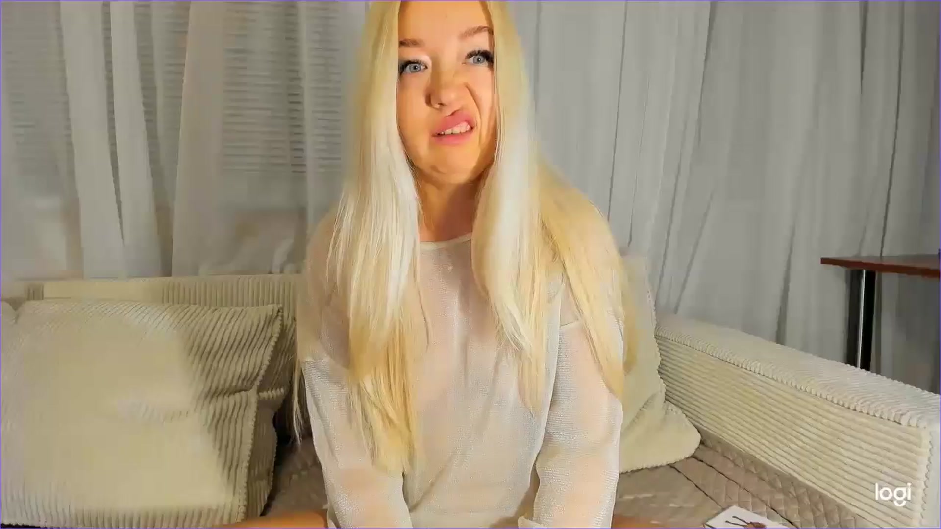 Gallery image thumbnail from FlamingoDream's myfreecams stream on, 10/03/2025, 22:46 image 4 of 20