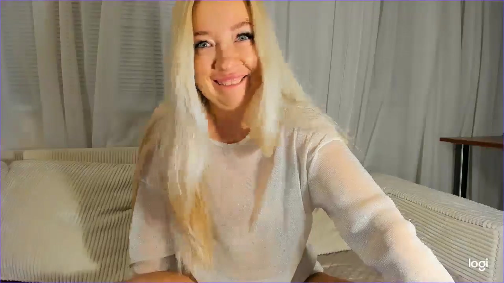 Gallery image thumbnail from FlamingoDream's myfreecams stream on, 10/03/2025, 22:46 image 3 of 20