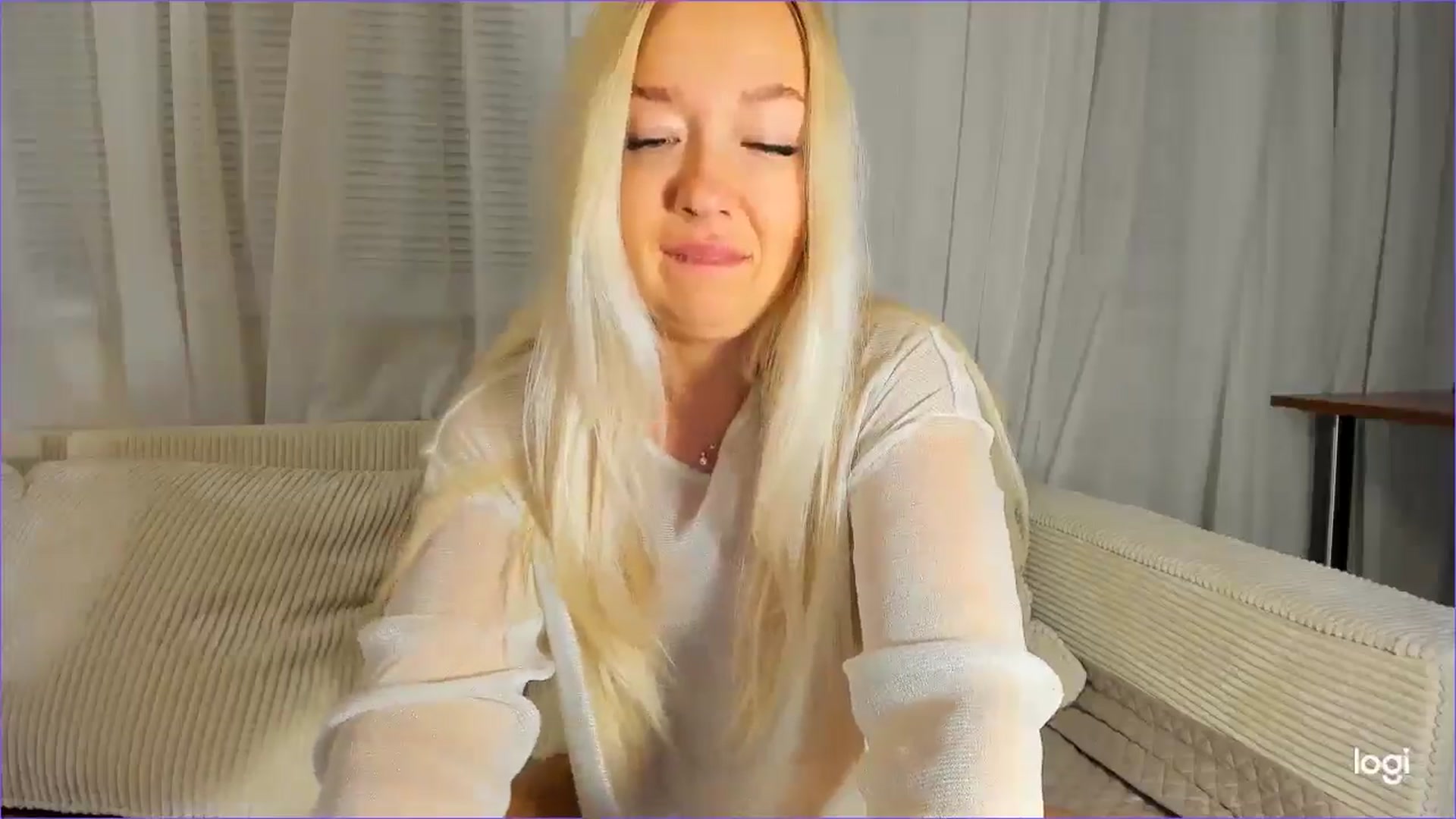 Gallery image thumbnail from FlamingoDream's myfreecams stream on, 10/03/2025, 22:46 image 14 of 20