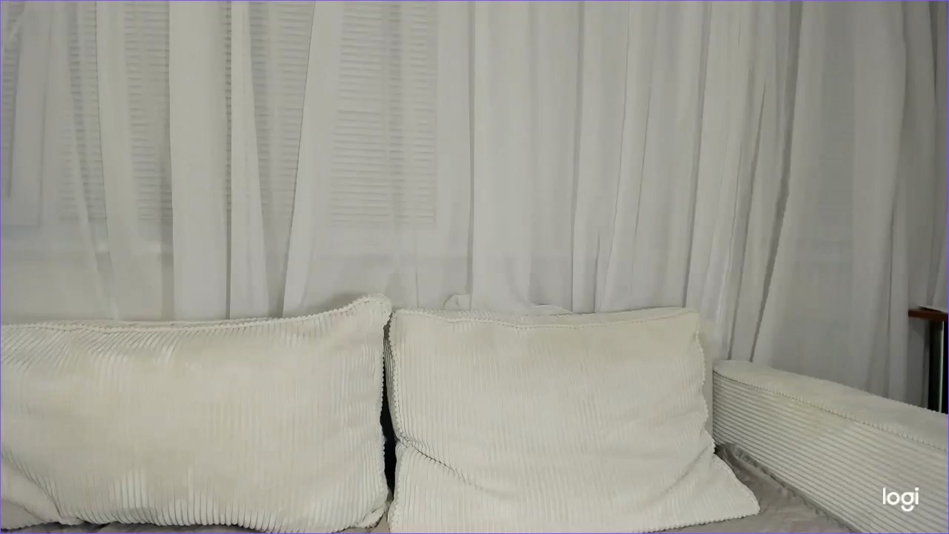 Gallery image thumbnail from FlamingoDream's myfreecams stream on, 10/06/2025, 20:55 image 15 of 20