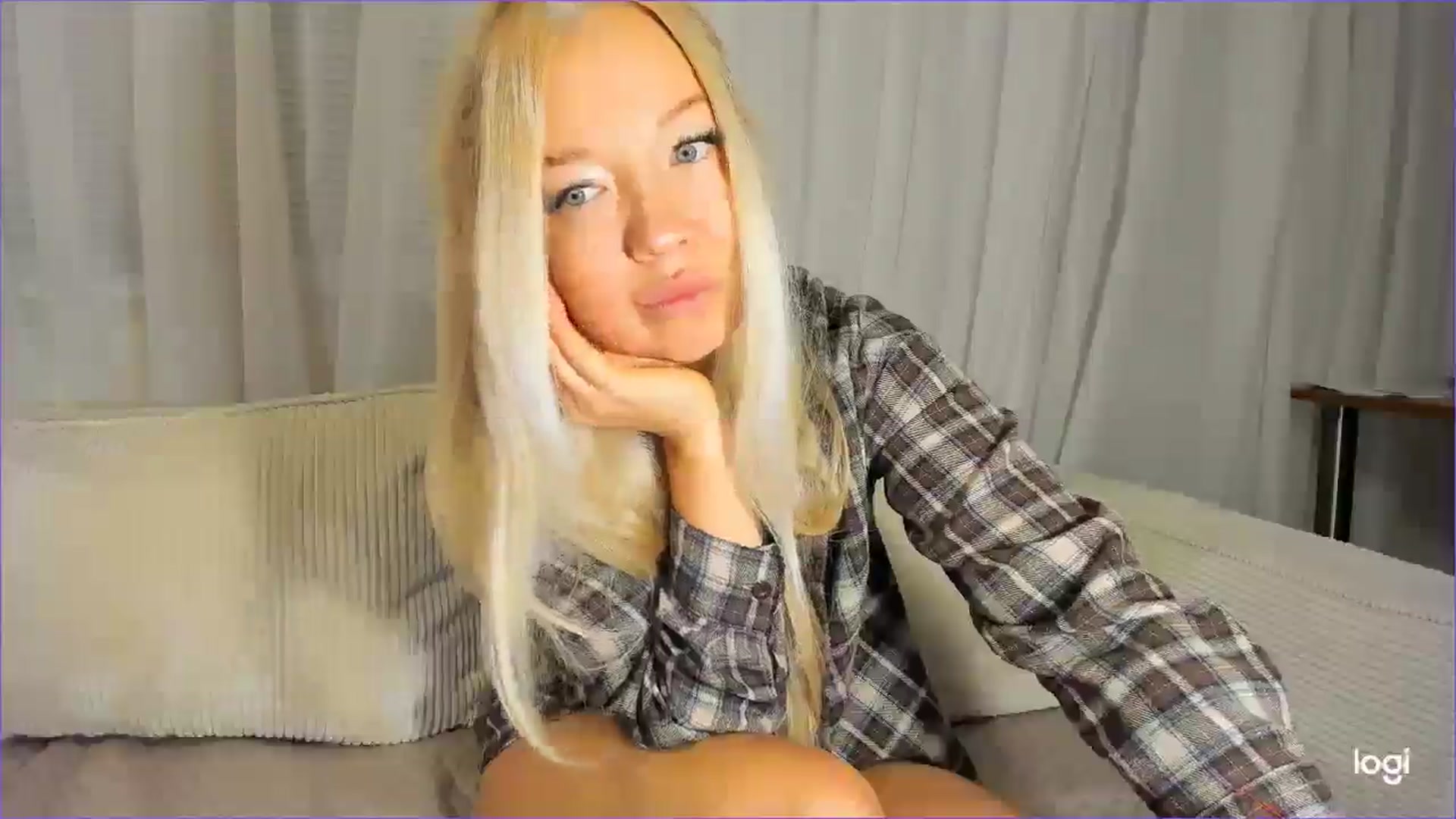 Gallery image thumbnail from FlamingoDream's myfreecams stream on, 10/06/2025, 22:10 image 15 of 20