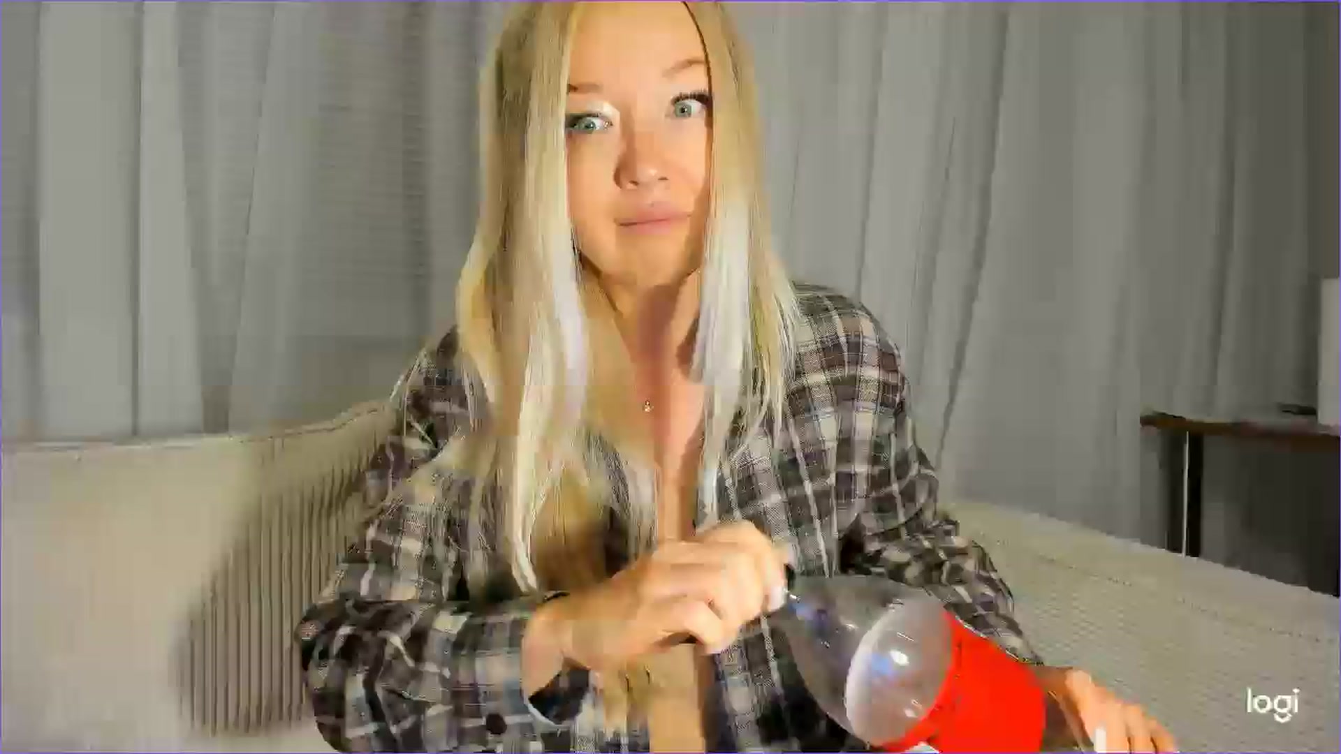 Gallery image thumbnail from FlamingoDream's myfreecams stream on, 10/06/2025, 23:46 image 2 of 20