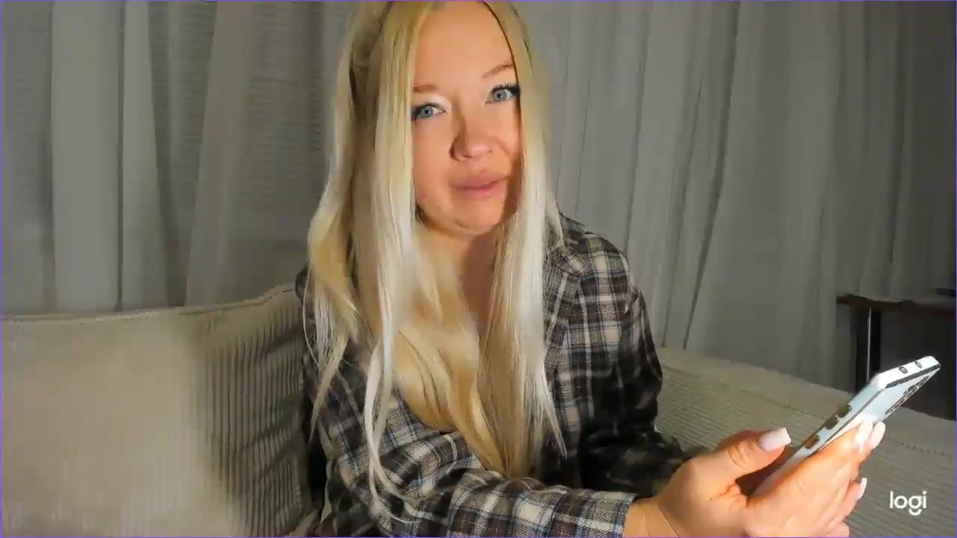 Gallery image thumbnail from FlamingoDream's myfreecams stream on, 10/06/2025, 23:46 image 19 of 20