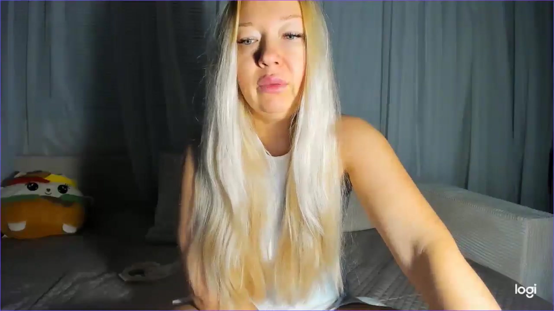Gallery image thumbnail from FlamingoDream's myfreecams stream on, 10/28/2025, 04:20 image 13 of 20