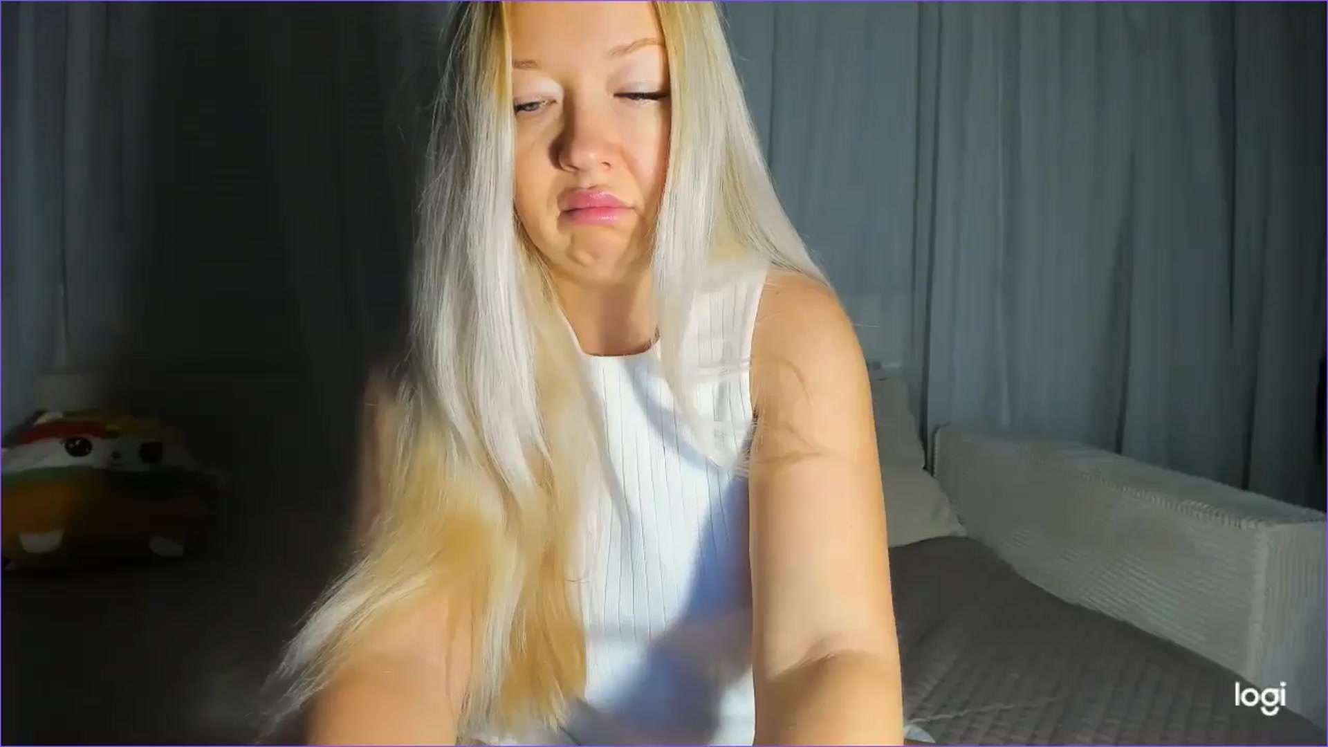 Gallery image thumbnail from FlamingoDream's myfreecams stream on, 10/28/2025, 04:20 image 18 of 20