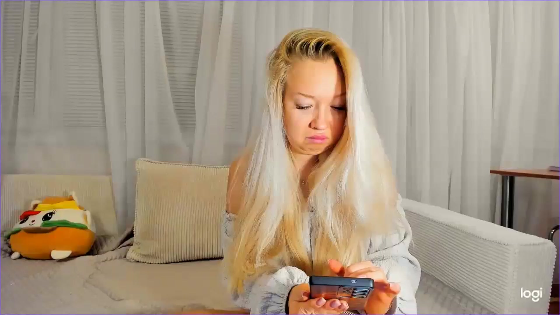 Gallery image thumbnail from FlamingoDream's myfreecams stream on, 10/30/2025, 18:32 image 17 of 20