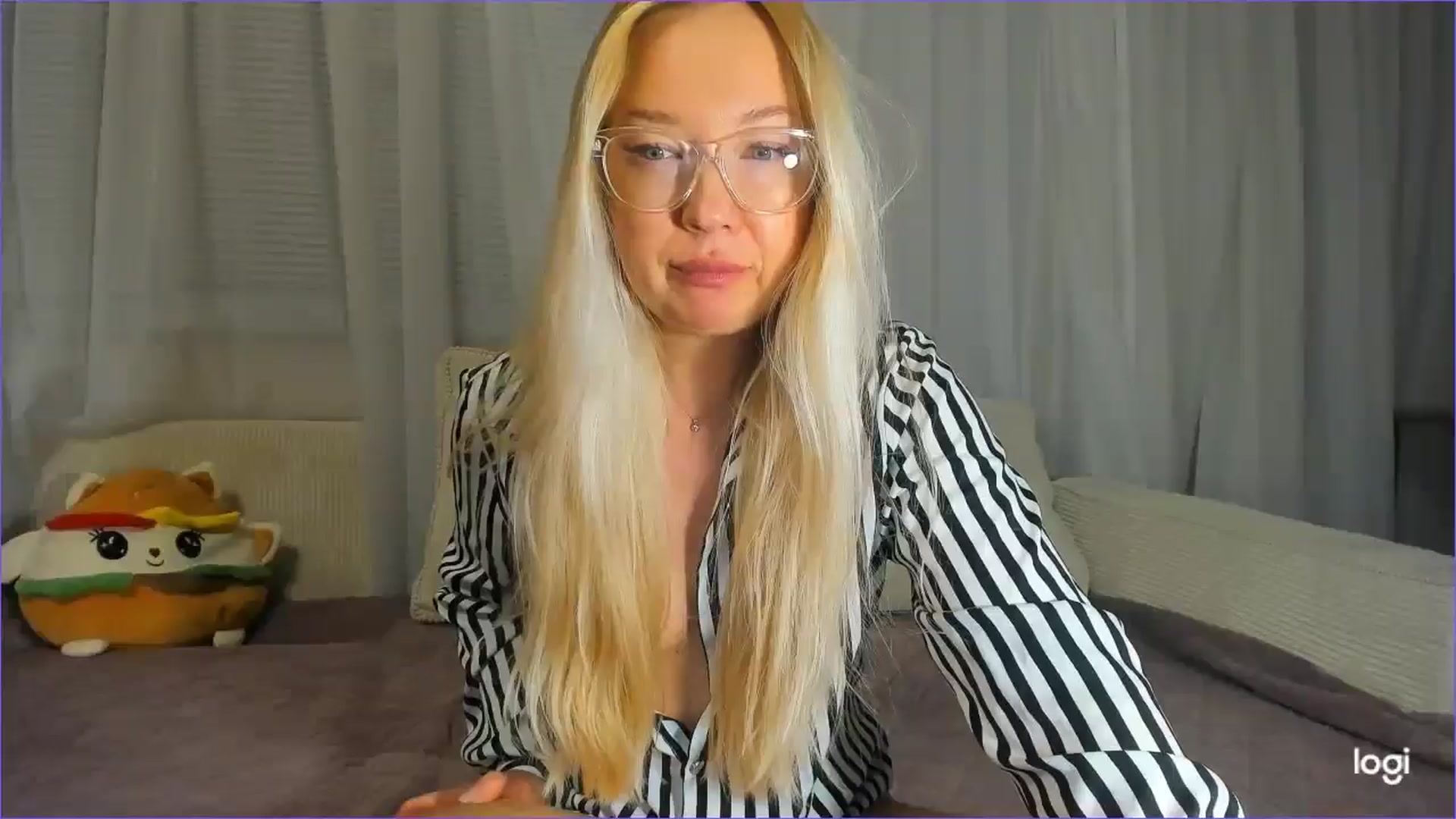 Gallery image thumbnail from FlamingoDream's myfreecams stream on, 11/05/2025, 01:37 image 12 of 20