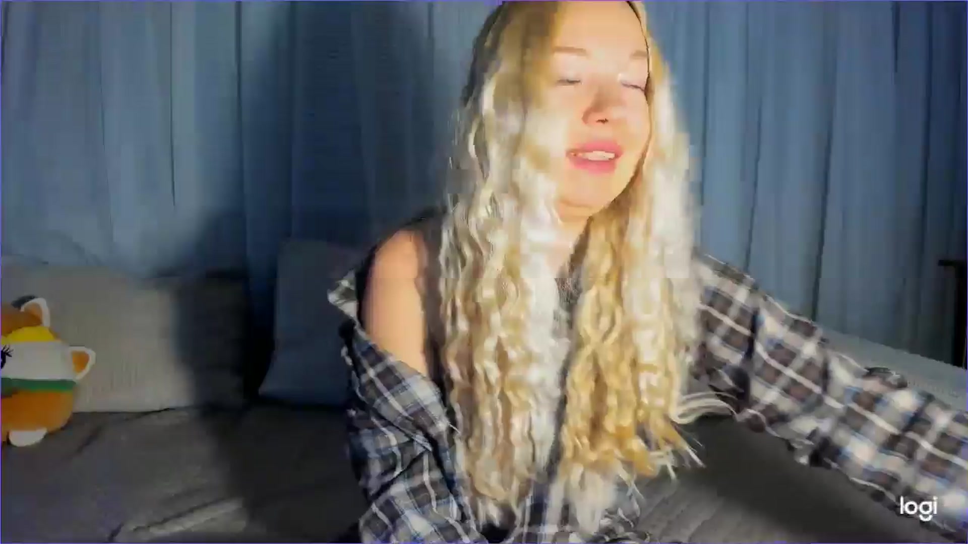 Gallery image thumbnail from FlamingoDream's myfreecams stream on, 11/11/2025, 01:23 image 14 of 20