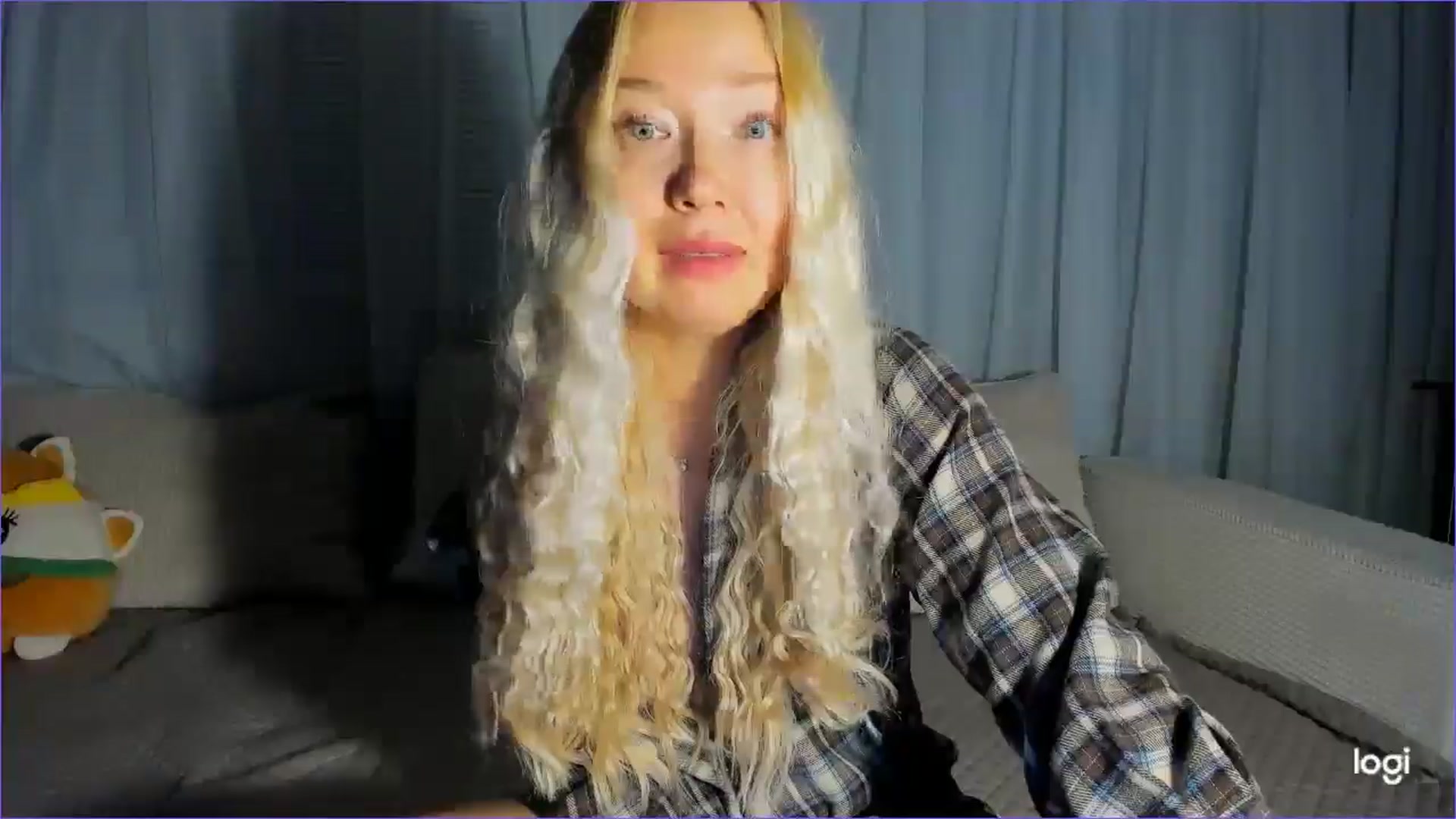 Gallery image thumbnail from FlamingoDream's myfreecams stream on, 11/11/2025, 01:23 image 18 of 20