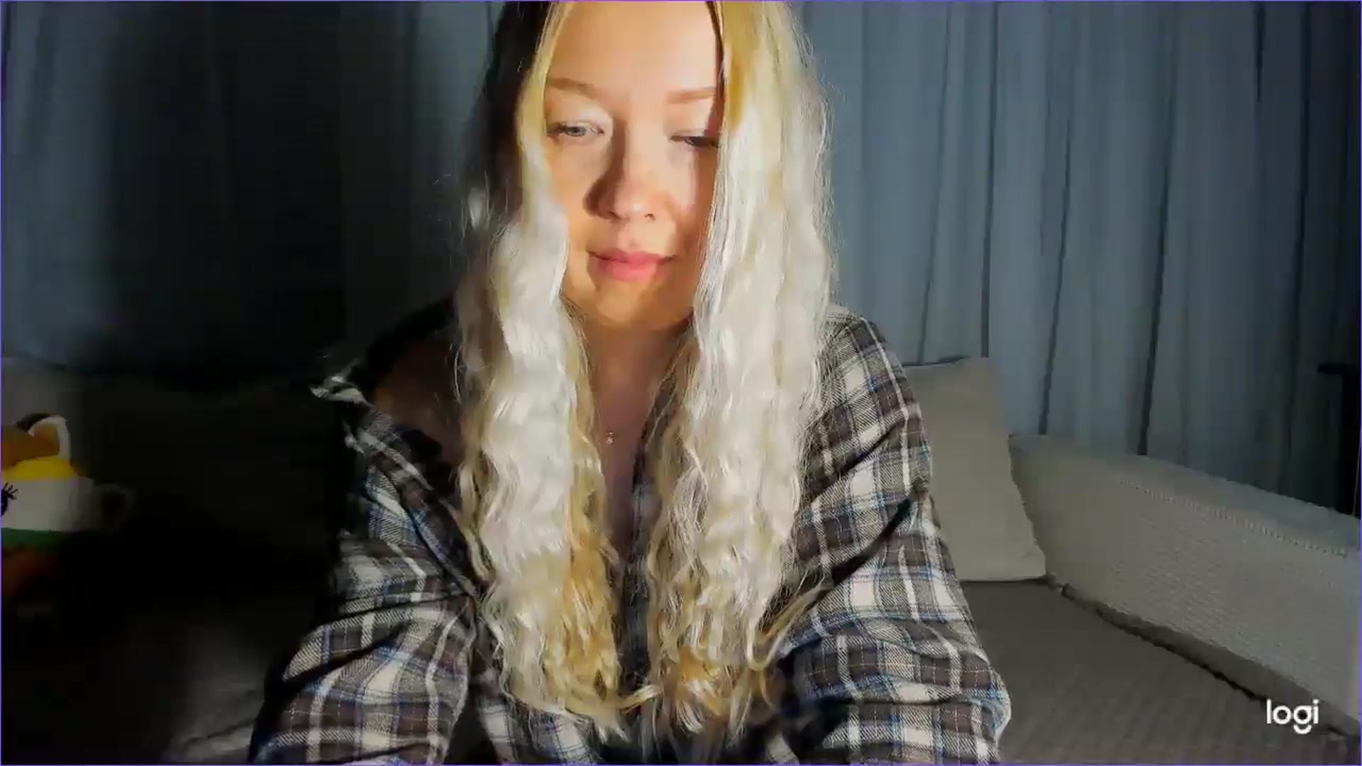 Gallery image thumbnail from FlamingoDream's myfreecams stream on, 11/11/2025, 01:23 image 13 of 20
