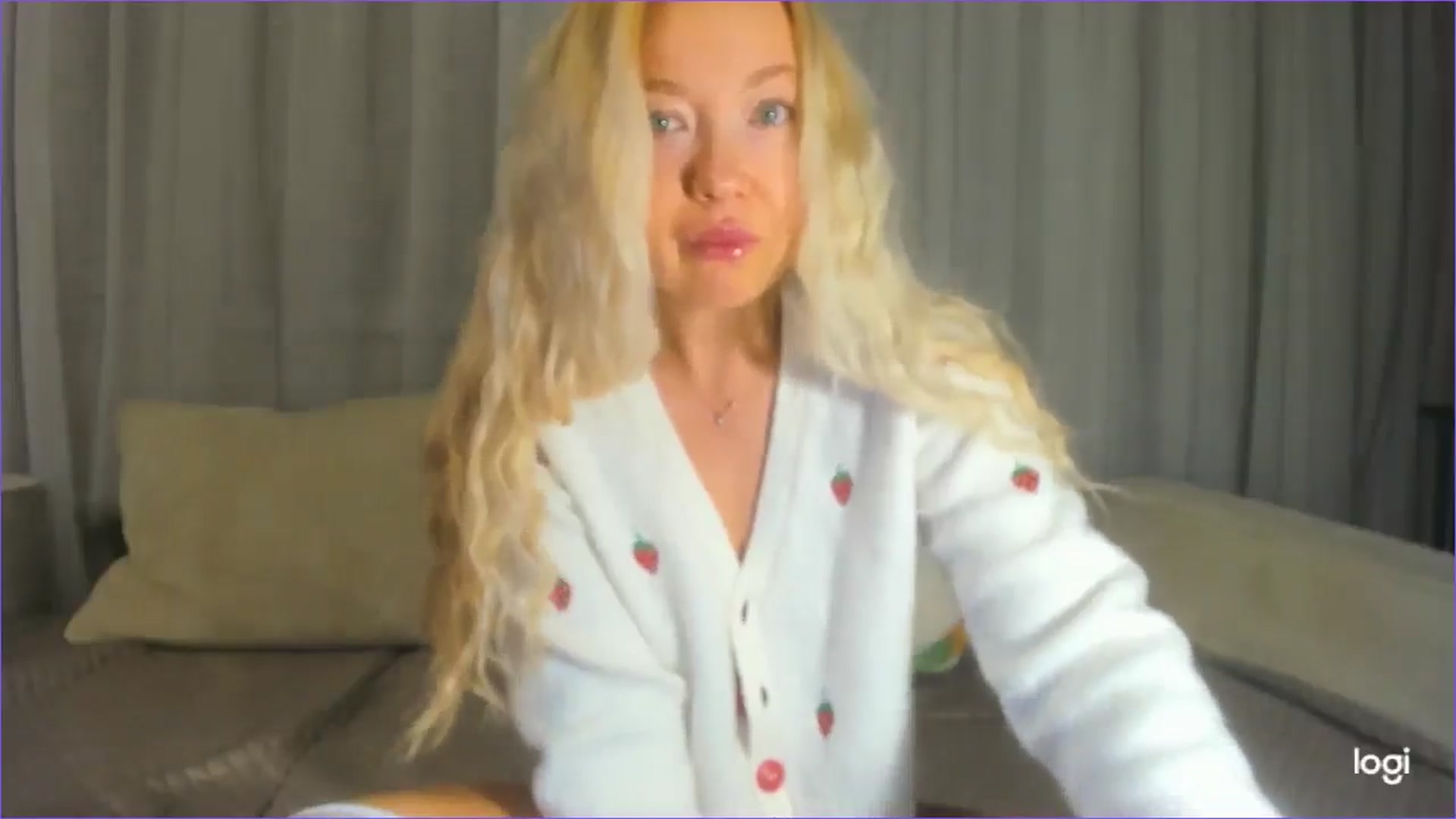 Gallery image thumbnail from FlamingoDream's myfreecams stream on, 11/11/2025, 22:05 image 2 of 20